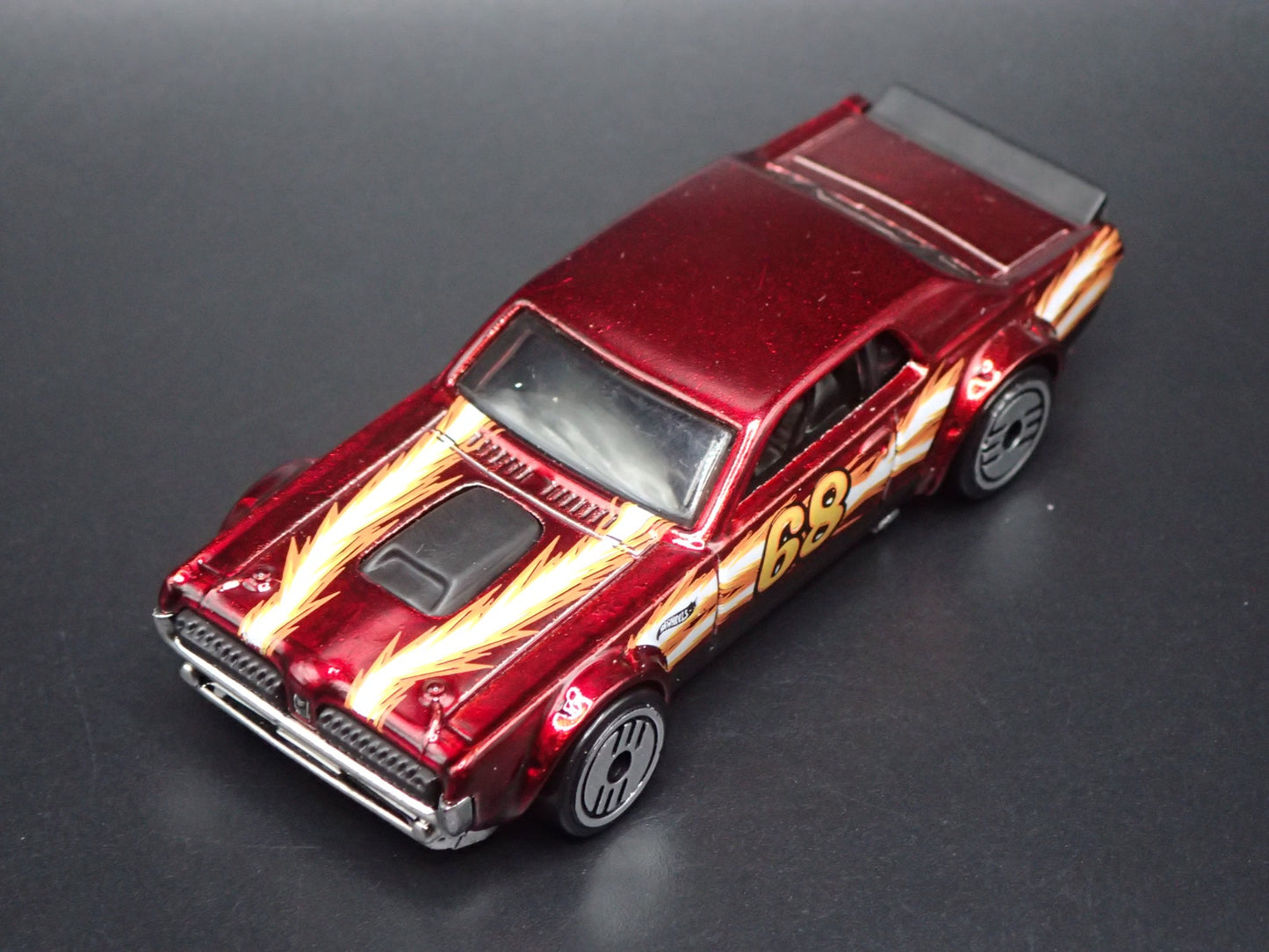 1968 68 MERCURY COUGAR 427 RED 1/64 SCALE COLLECTIBLE DIORAMA DIECAST MODEL CAR