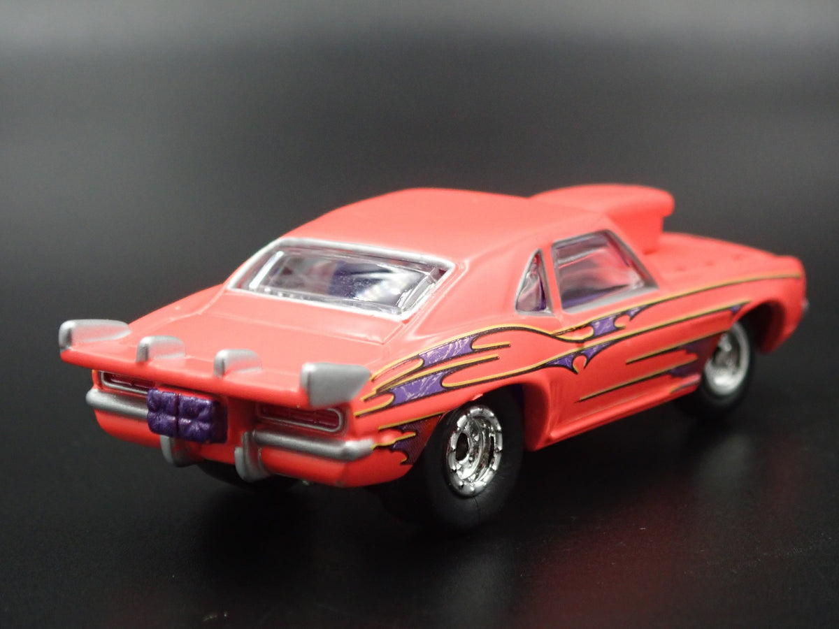 1969 CHEVY CHEVROLET CAMARO PRO STREET RARE 1:64 SCALE DIORAMA DIECAST MODEL CAR