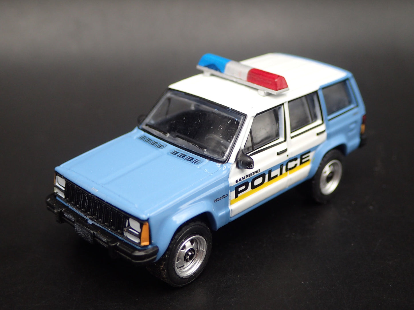 JEEP CHEROKEE XJ SPORT 4 DOOR SAN PEDRO CA POLICE 1:64 SCALE DIECAST MODEL CAR