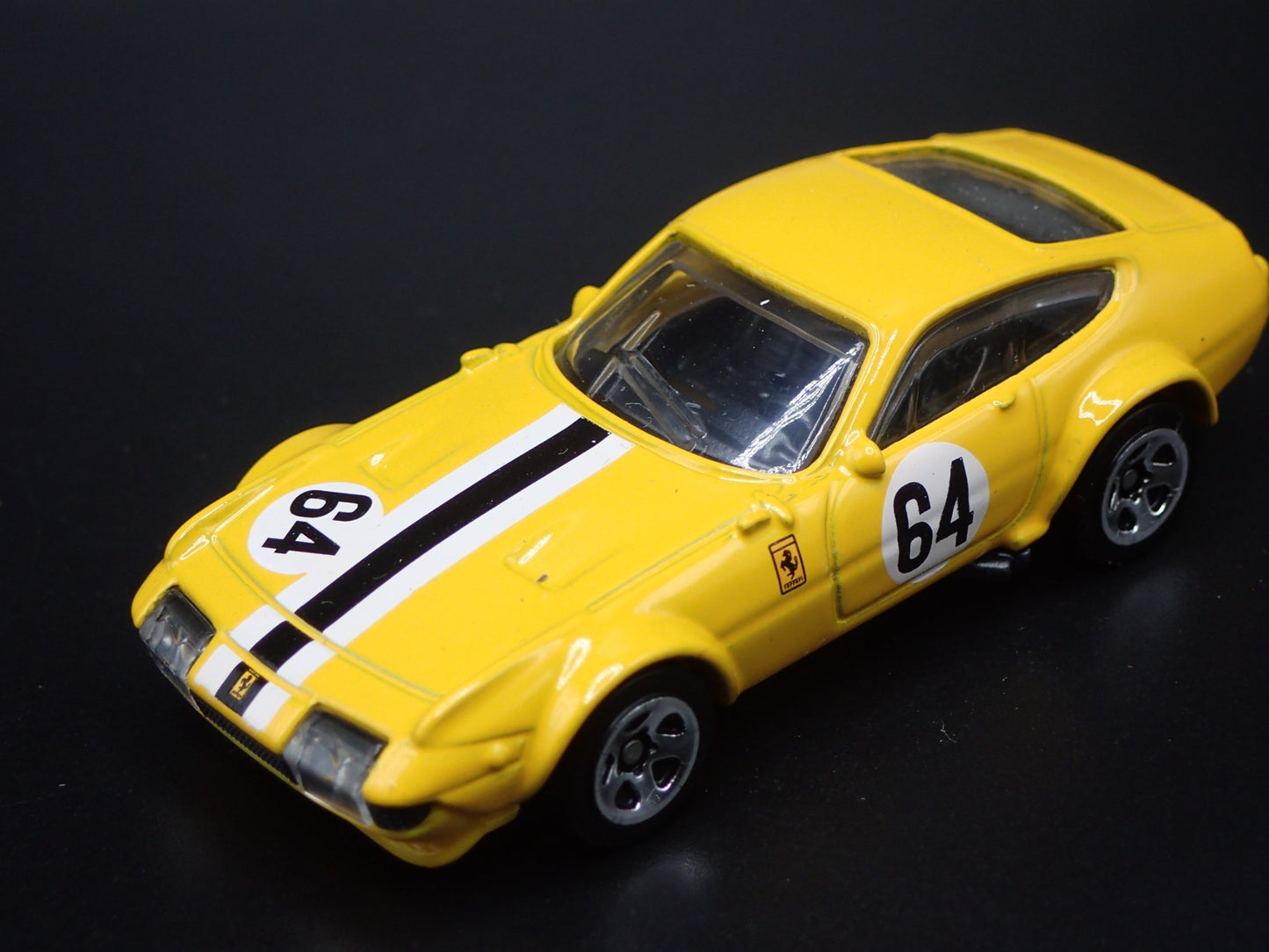 1968-1973 FERRARI 365 GTB4 COMPETIZIONE YEL 1:64 SCALE DIORAMA DIECAST MODEL CAR
