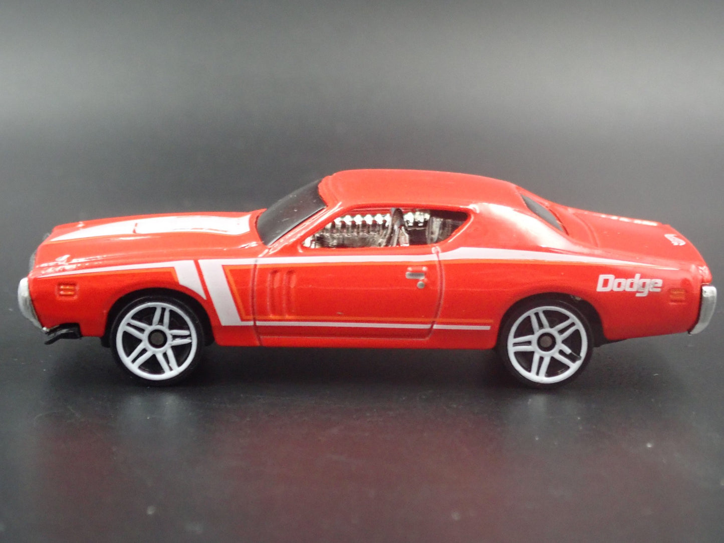 1971 71 DODGE CHARGER RED 1/64 SCALE COLLECTIBLE DIORAMA DIECAST MODEL CAR