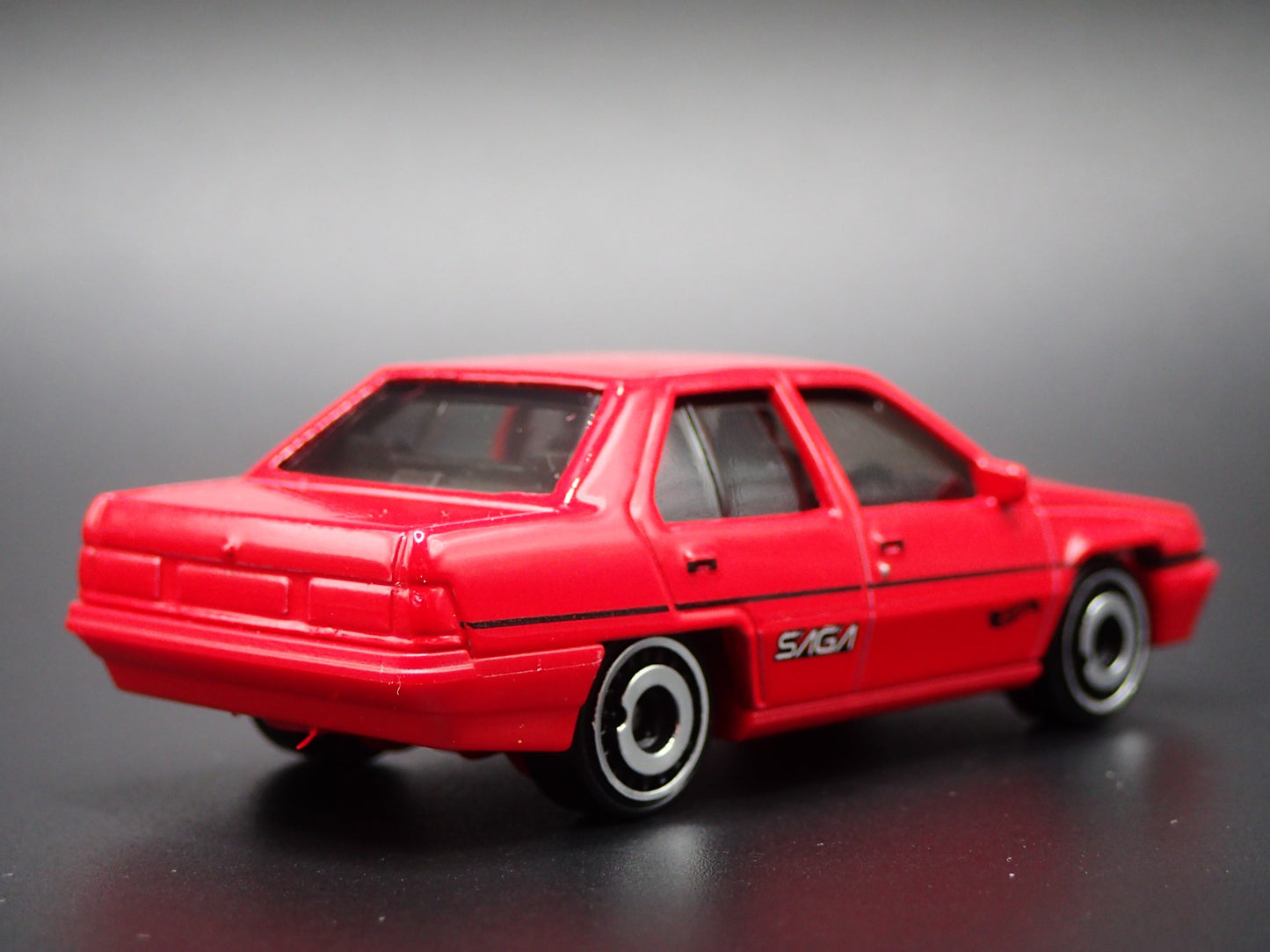 1985-1992 PROTON SAGA 4 FOUR DOOR RED 1:64 SCALE DIORAMA DIECAST MODEL CAR