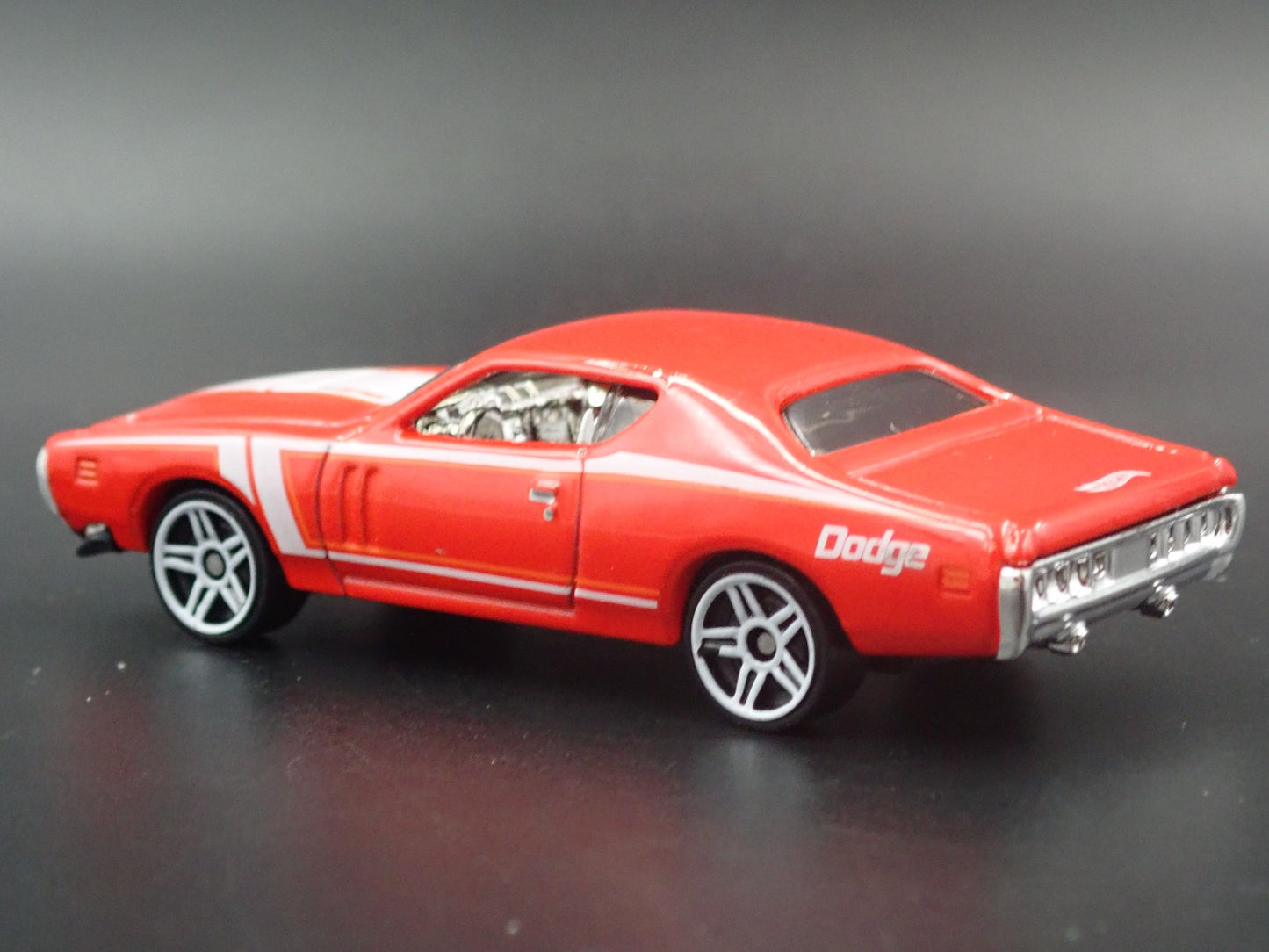 1971 71 DODGE CHARGER RED 1/64 SCALE COLLECTIBLE DIORAMA DIECAST MODEL CAR