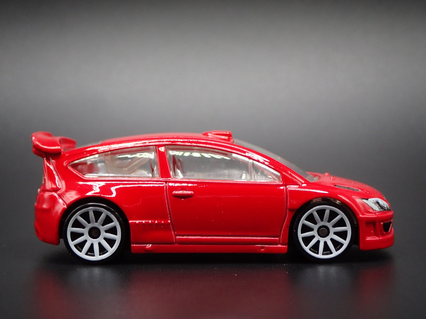 2007-2010 CITROEN C4 RALLY RED 1:64 SCALE COLLECTIBLE DIORAMA DIECAST MODEL CAR
