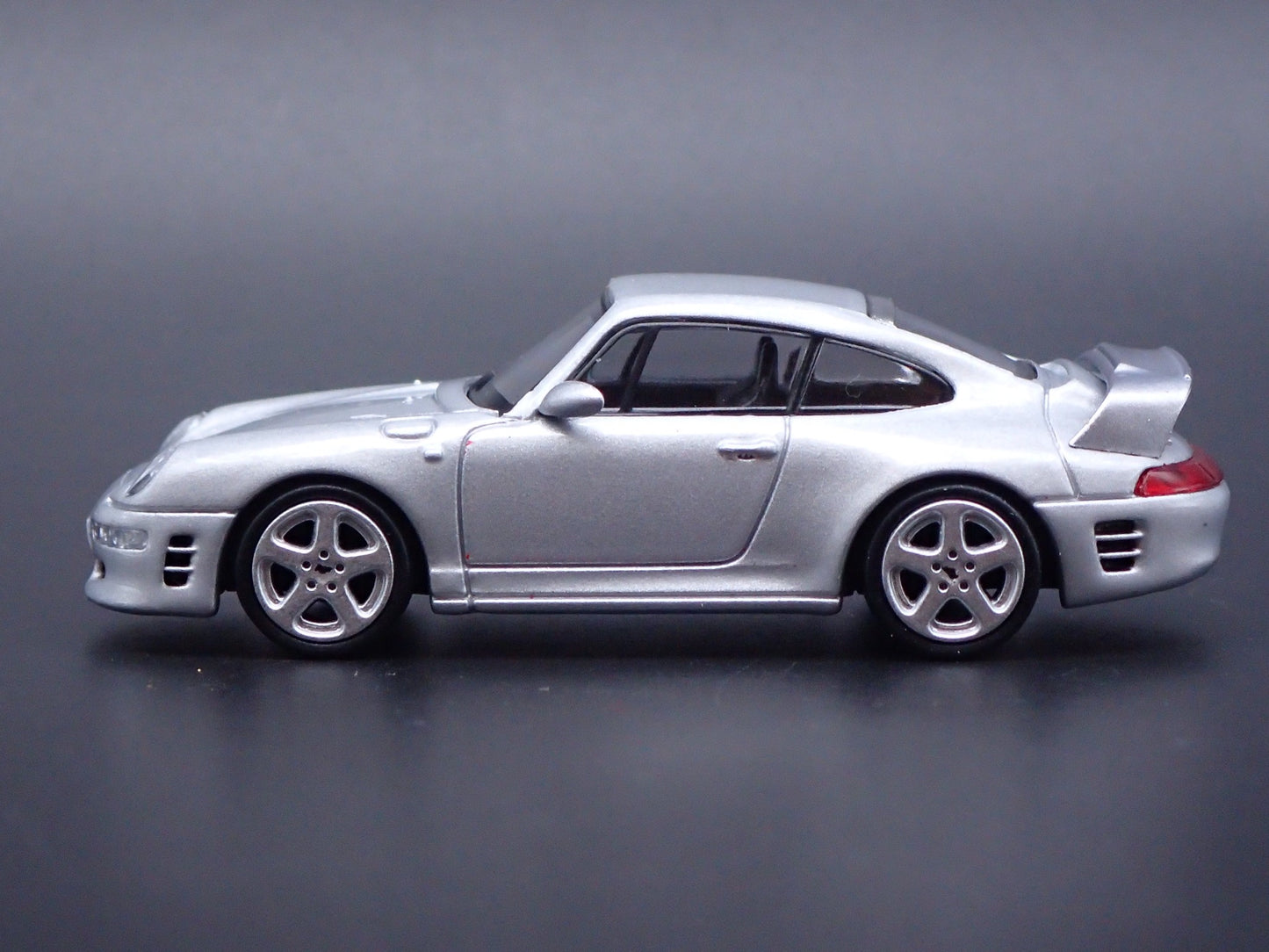 1995-1997 PORSCHE 911 CARRERA TURBO 993 RUF CTR2 1:64 SCALE DIECAST MODEL CAR