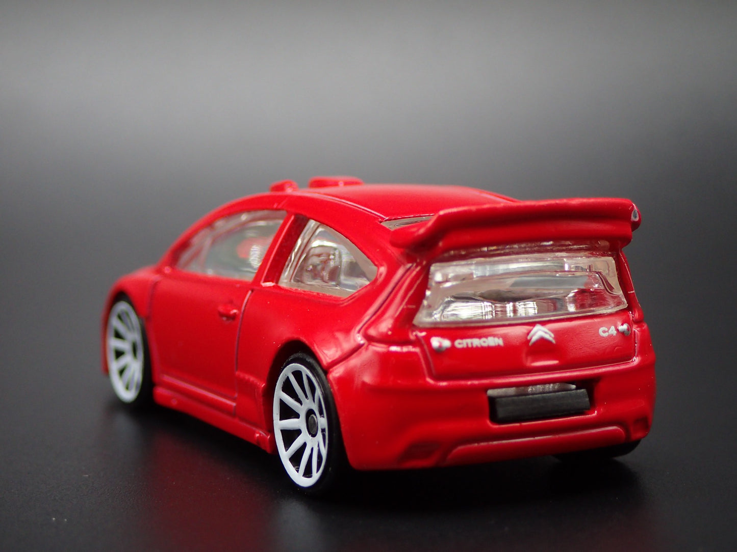 2007-2010 CITROEN C4 RALLY RED 1:64 SCALE COLLECTIBLE DIORAMA DIECAST MODEL CAR