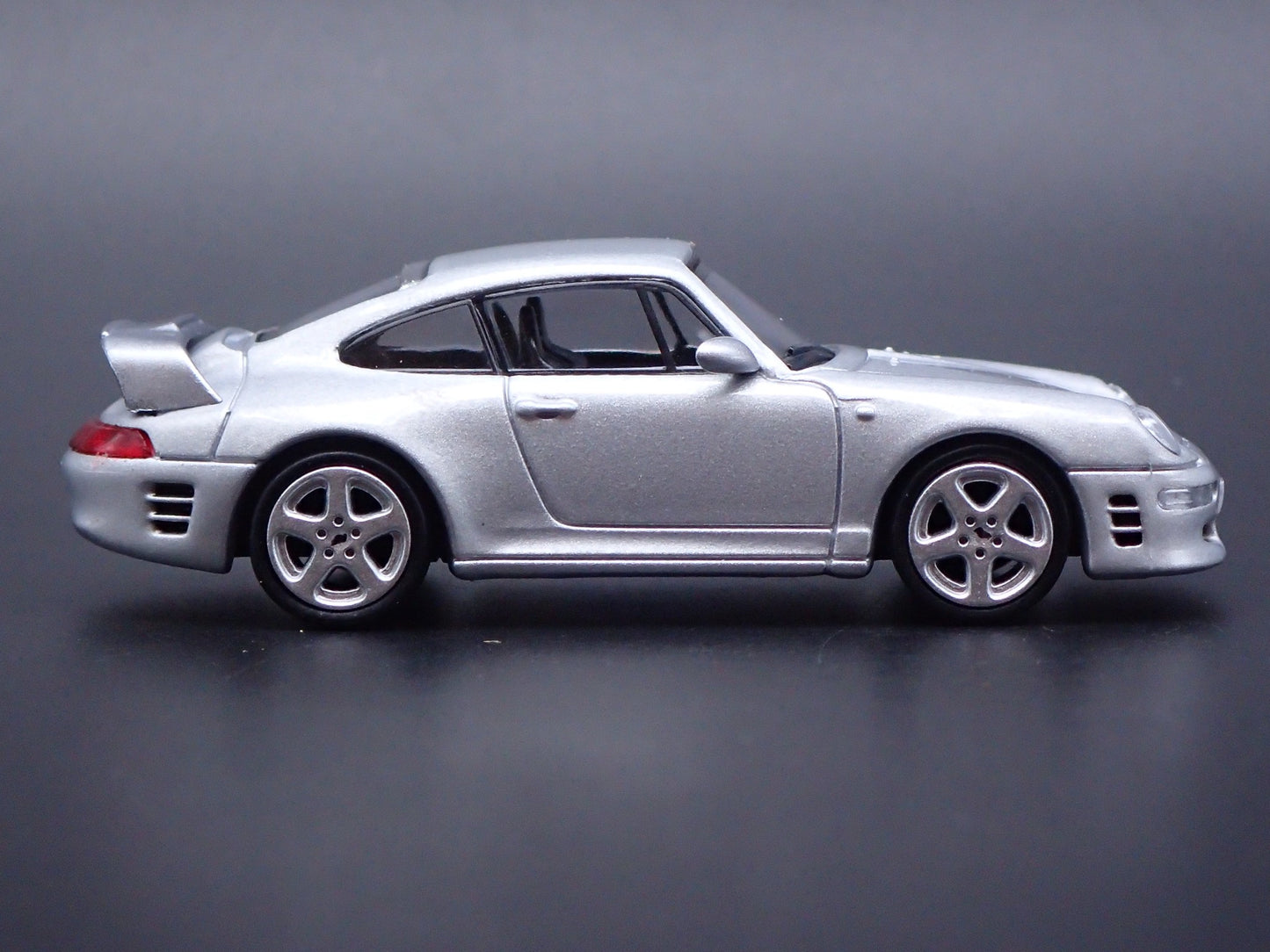 1995-1997 PORSCHE 911 CARRERA TURBO 993 RUF CTR2 1:64 SCALE DIECAST MODEL CAR