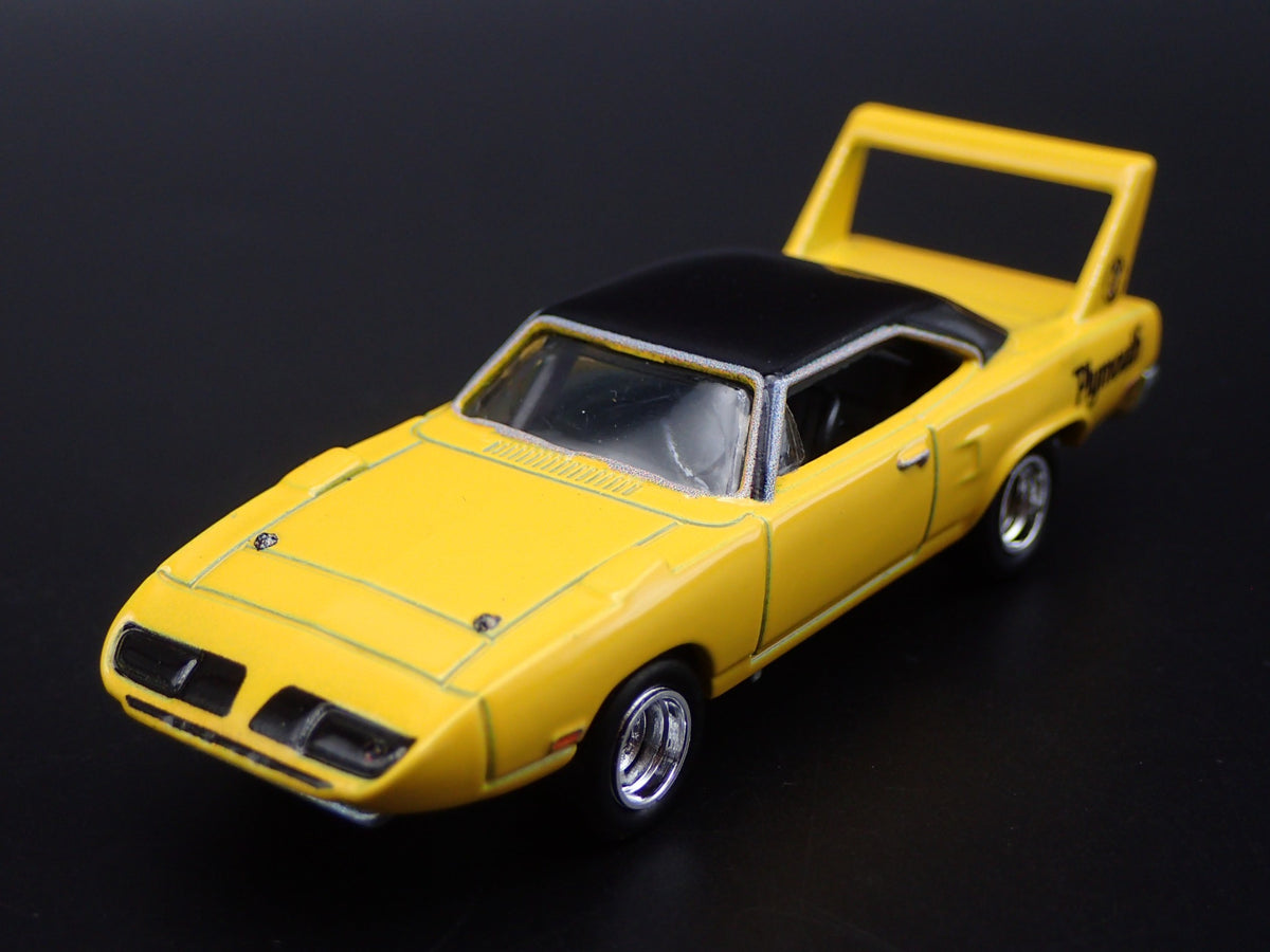 1970 70 PLYMOUTH SUPERBIRD RARE 1:64 SCALE COLLECTIBLE DIORAMA DIECAST MODEL CAR-Burning Rubber Toy Company