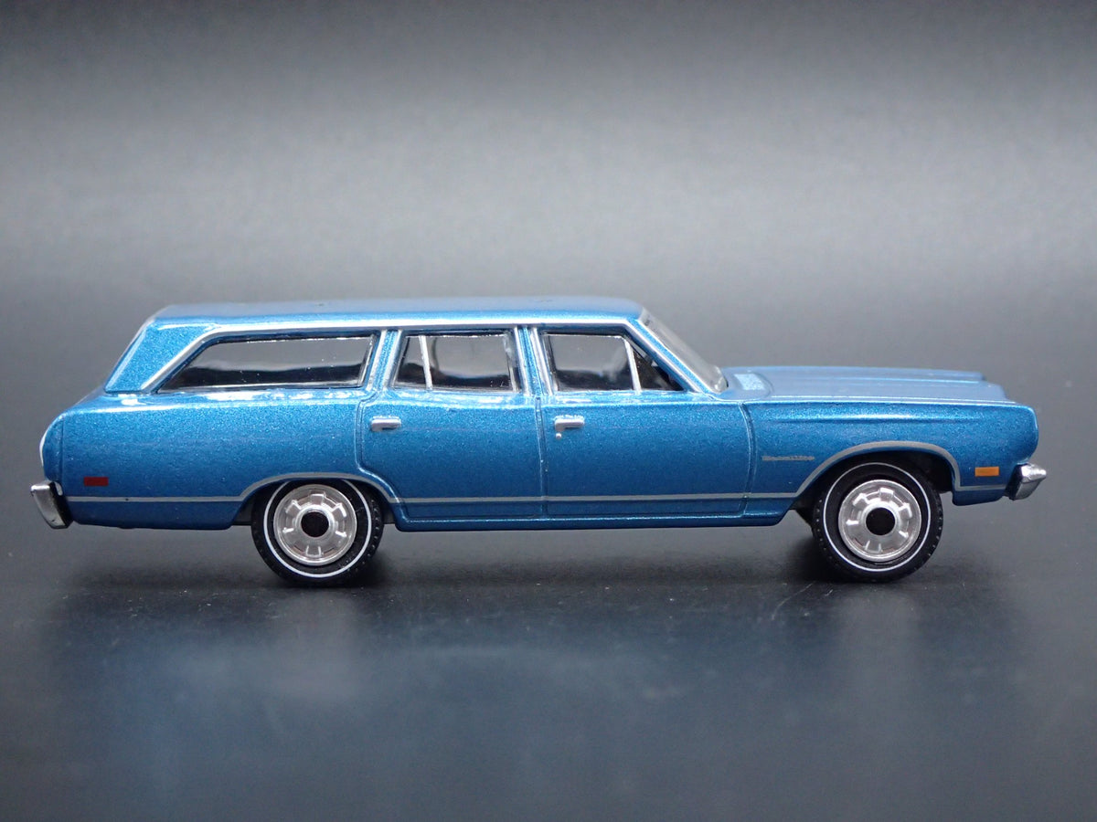1969 69 PLYMOUTH SATELLITE STATION WAGON 1:64 SCALE DIORAMA DIECAST MODEL CAR-Burning Rubber Toy Company