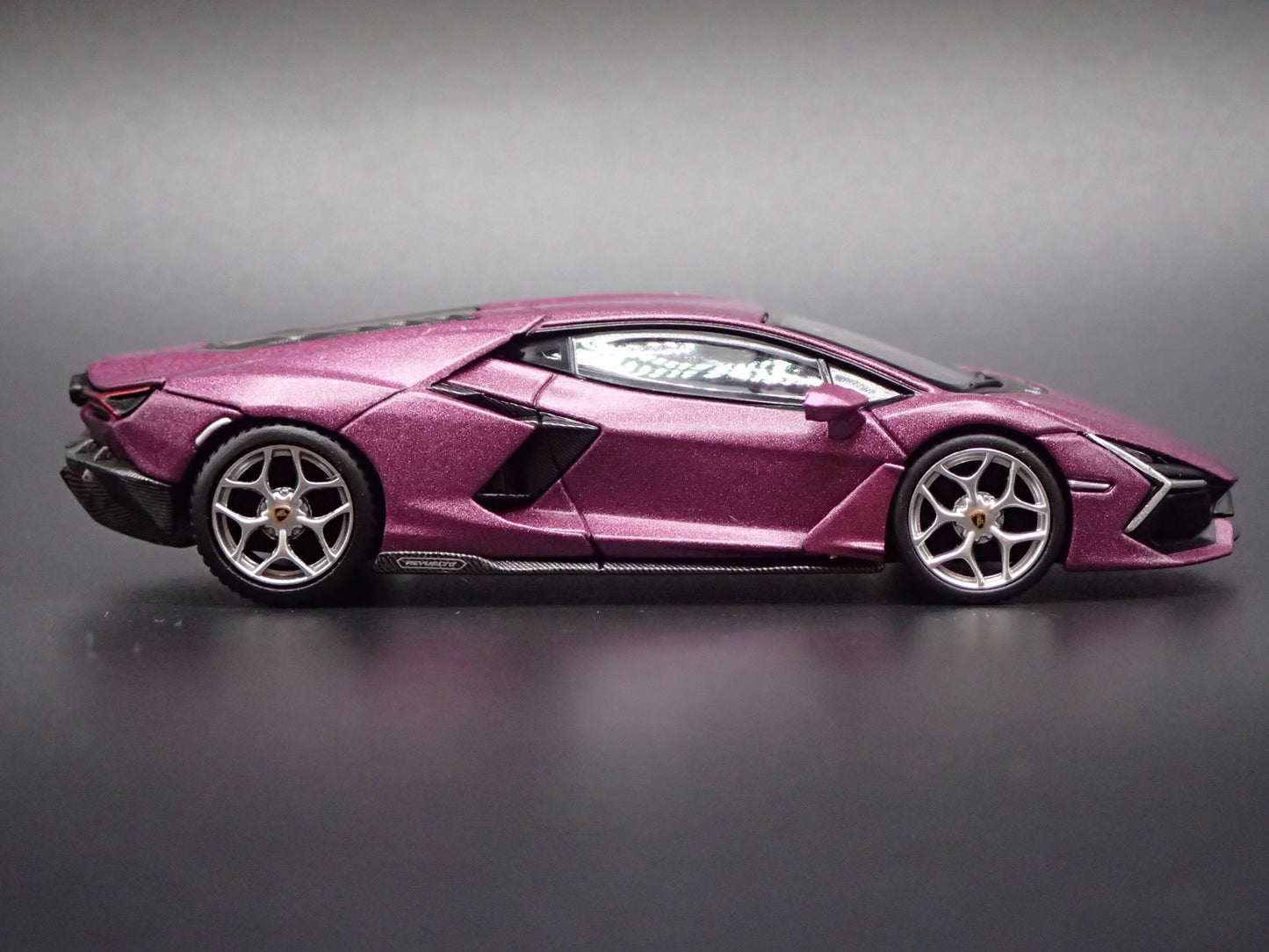 2024-2026 LAMBORGHINI REVUELTO SUPER CAR PURPLE 1:64 SCALE DIECAST MODEL CAR