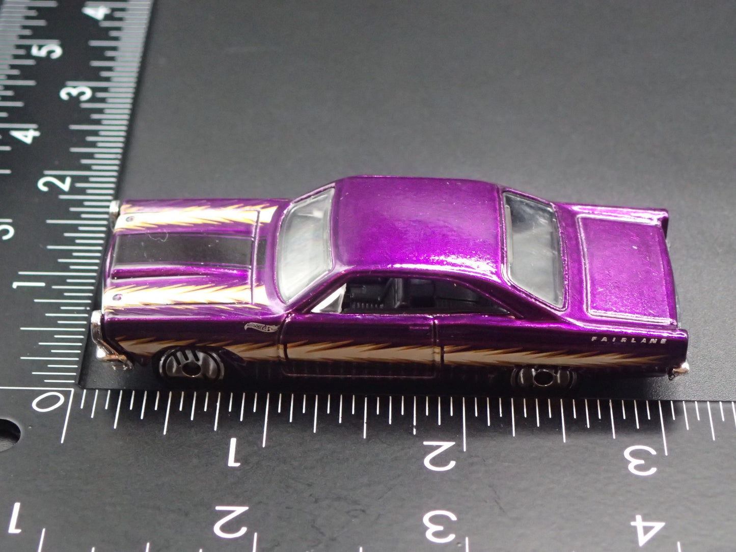 1966 66 FORD FAIRLANE GT PURPLE 1:64 SCALE COLLECTIBLE DIORAMA DIECAST MODEL CAR