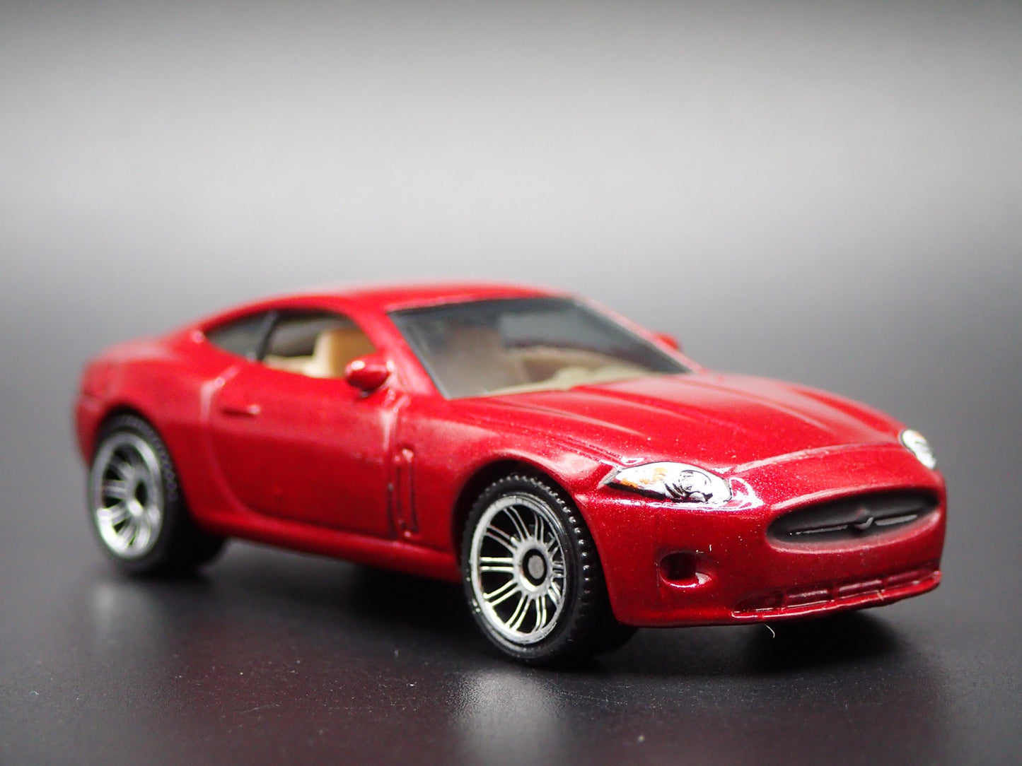 2006-2014 JAGUAR XK BURGUNDY 1/64 SCALE COLLECTIBLE DIORAMA DIECAST MODEL CAR