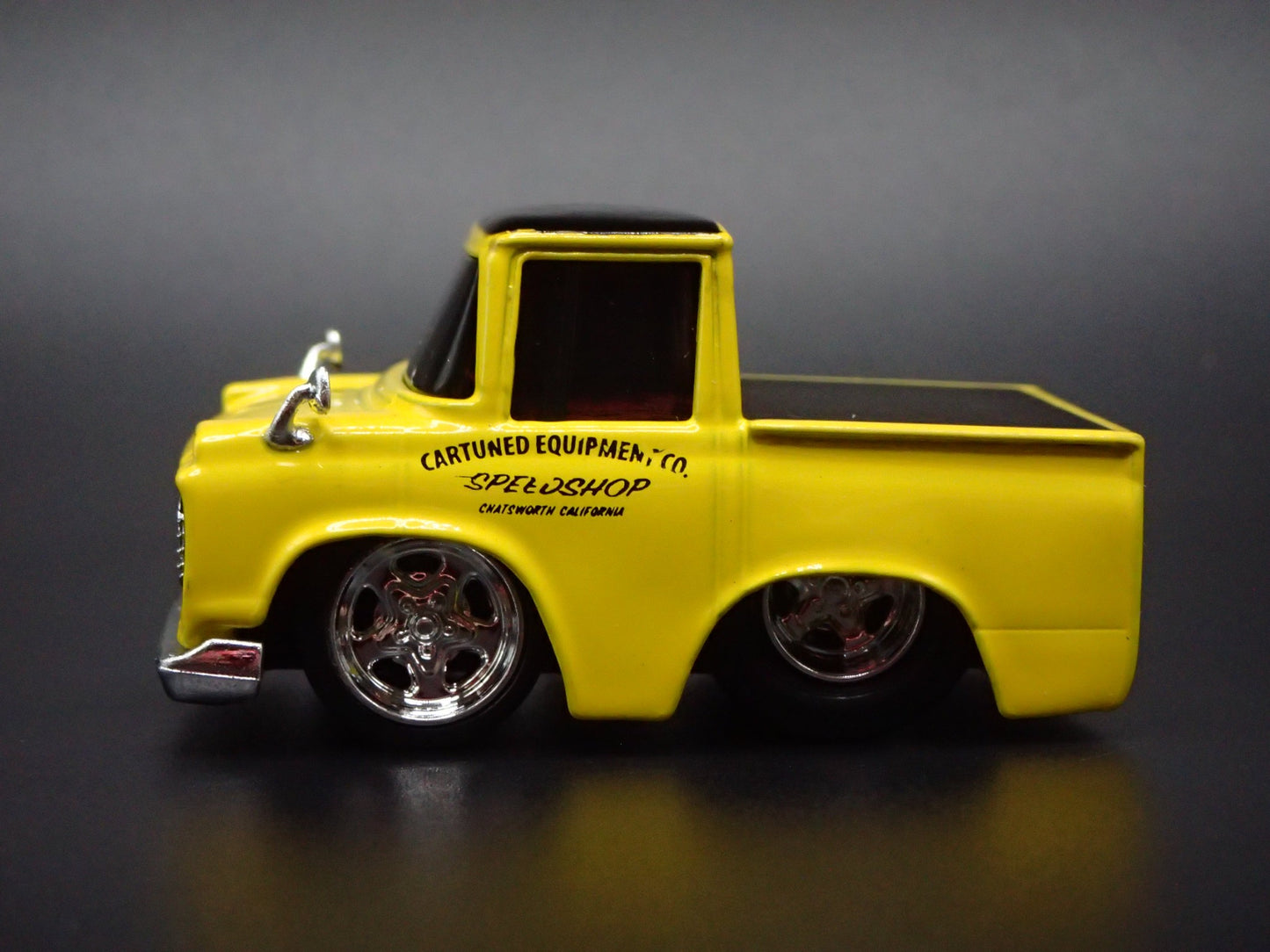 1973 73 TOYOTA STOUT PICKUP TRUCK CAR TUNED 1:64 SCALE DIORAMA DIECAST MODEL CAR