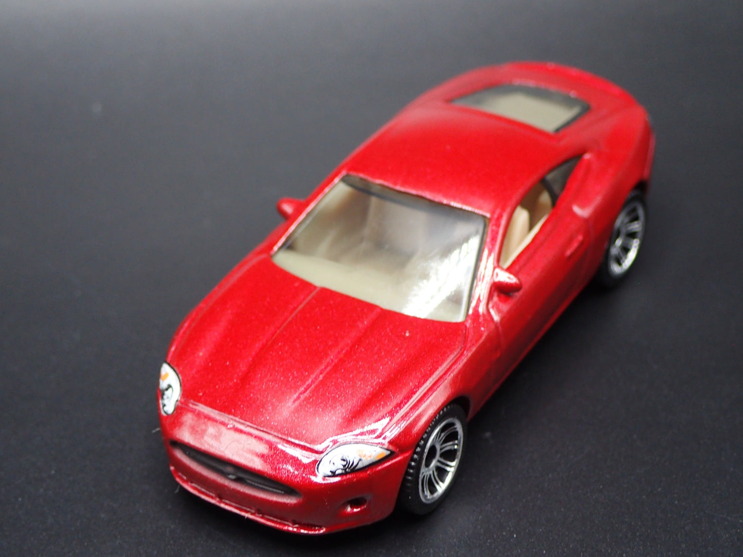 2006-2014 JAGUAR XK BURGUNDY 1/64 SCALE COLLECTIBLE DIORAMA DIECAST MODEL CAR