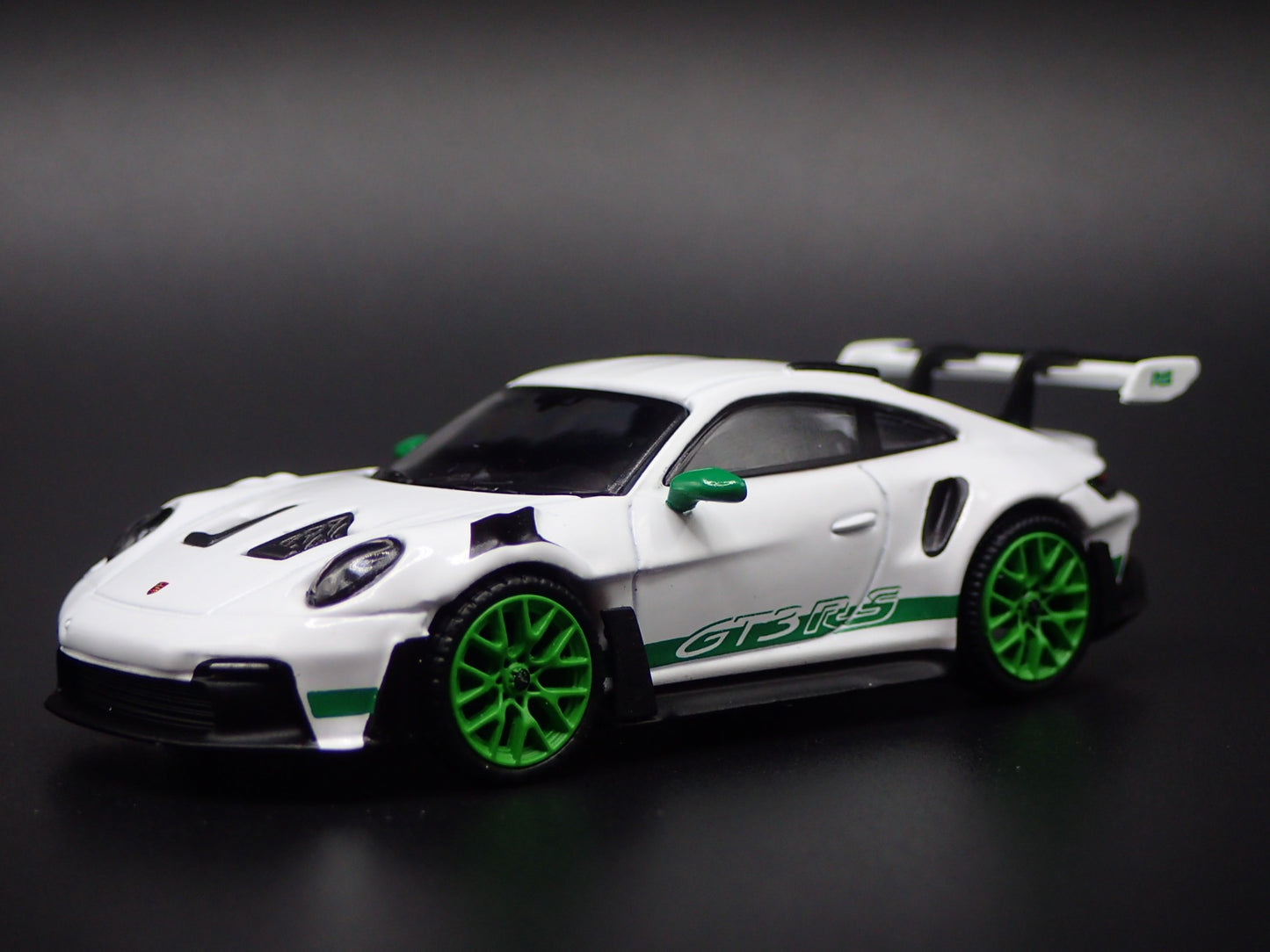 2018-2025 PORSCHE 911 GT3 RS 992 WHITE 1:64 SCALE DIORAMA DIECAST MODEL CAR