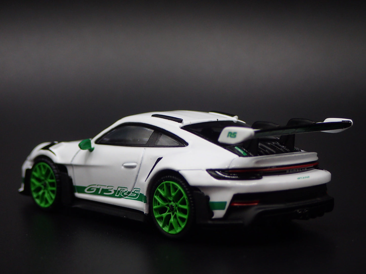 2018-2025 PORSCHE 911 GT3 RS 992 WHITE 1:64 SCALE DIORAMA DIECAST MODEL CAR