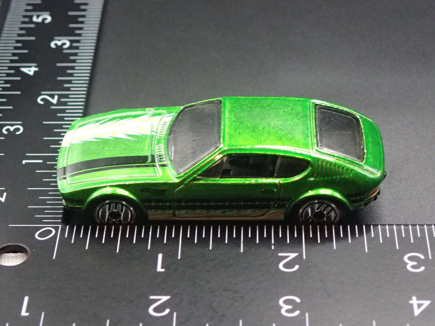 1972-1976 VW VOLKSWAGEN SP2 1:64 SCALE COLLECTIBLE DIORAMA DIECAST MODEL CAR