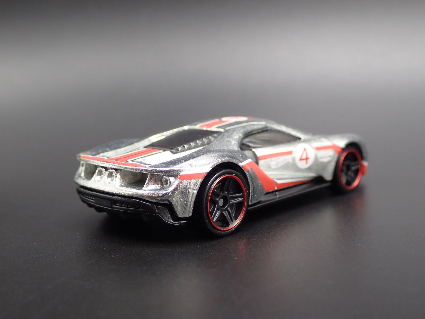 2017-2022 FORD GT SUPERCAR SILVER RARE 1:64 SCALE COLLECTIBLE DIECAST MODEL CAR