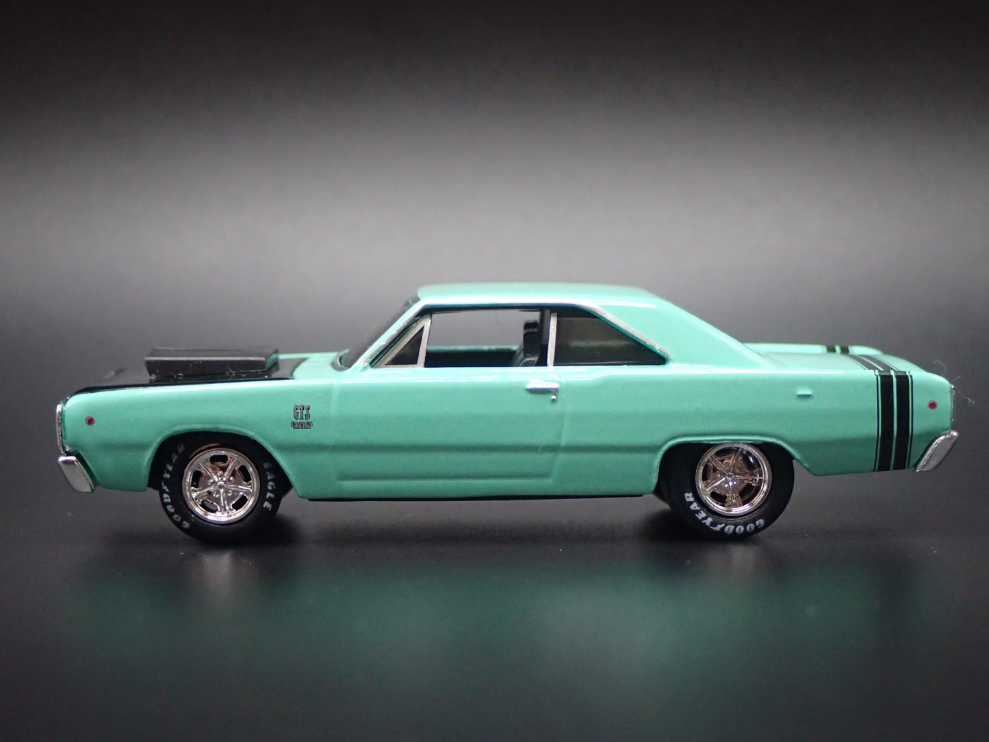 1968 68 DODGE DART GTS RARE 1:64 SCALE COLLECTIBLE DIORAMA DIECAST MODEL CAR