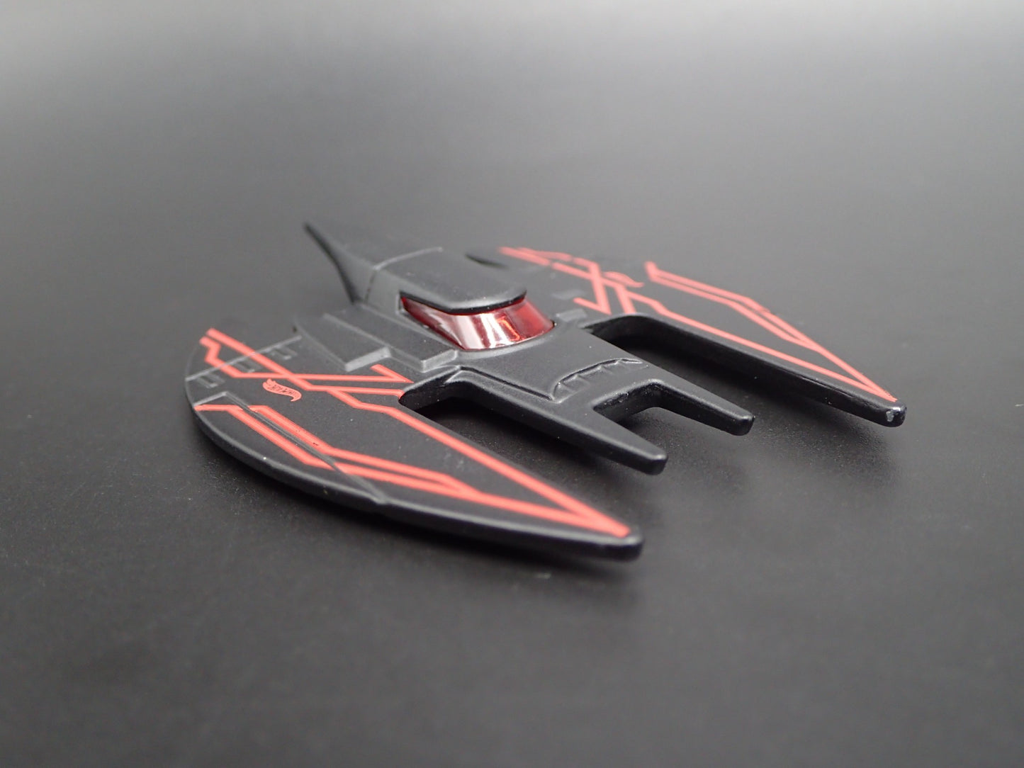 BATMAN ANIMATED SERIES BATMOBILE BATPLANE 1:64 SCALE DIORAMA DIECAST MODEL CAR