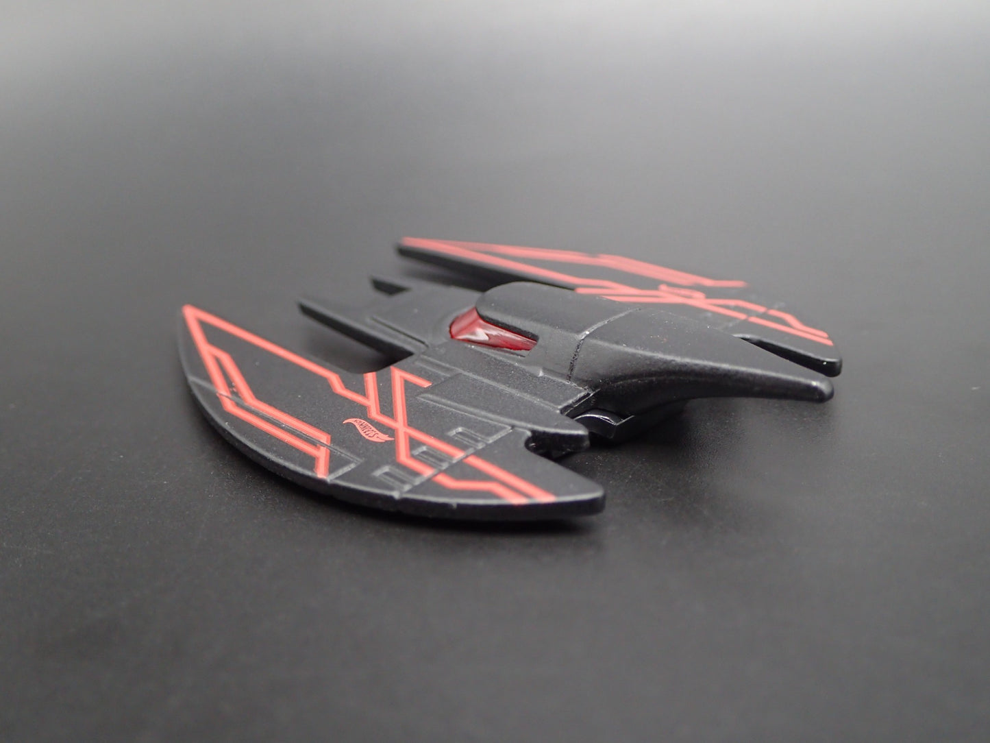 BATMAN ANIMATED SERIES BATMOBILE BATPLANE 1:64 SCALE DIORAMA DIECAST MODEL CAR