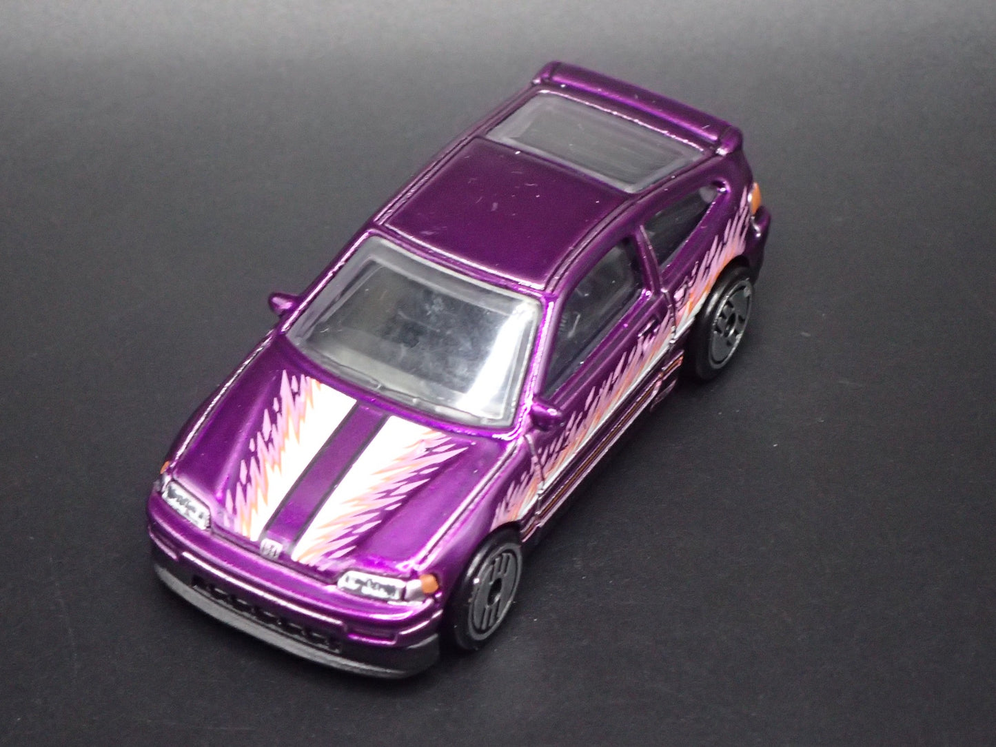 1984-1987 HONDA CRX PURPLE 1:64 SCALE COLLECTIBLE DIORAMA DIECAST MODEL CAR
