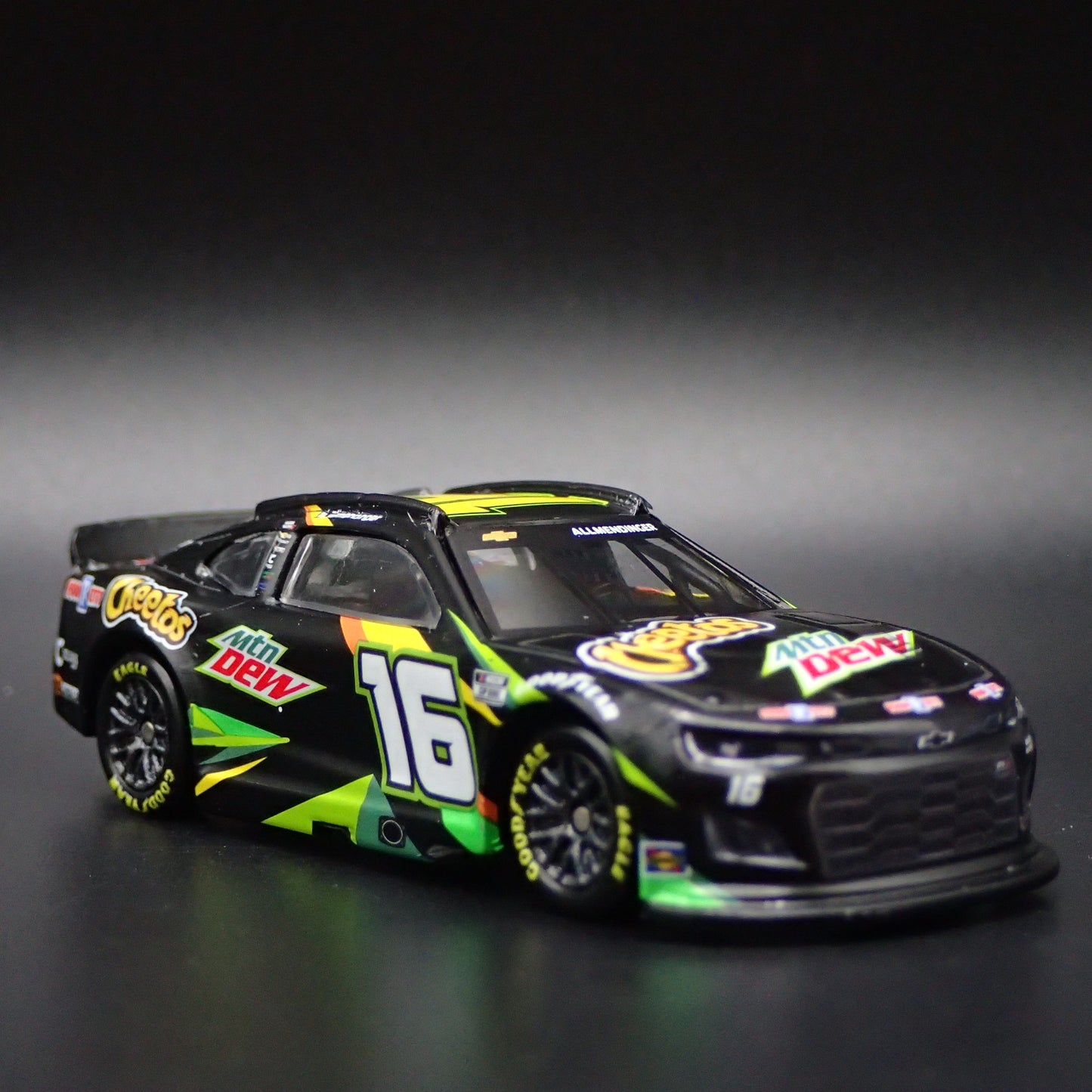 2024 CHEVY CAMARO ZL1 16 AJ ALLMENDINGER MTN DEW NASCAR 1:64 DIECAST MODEL CAR