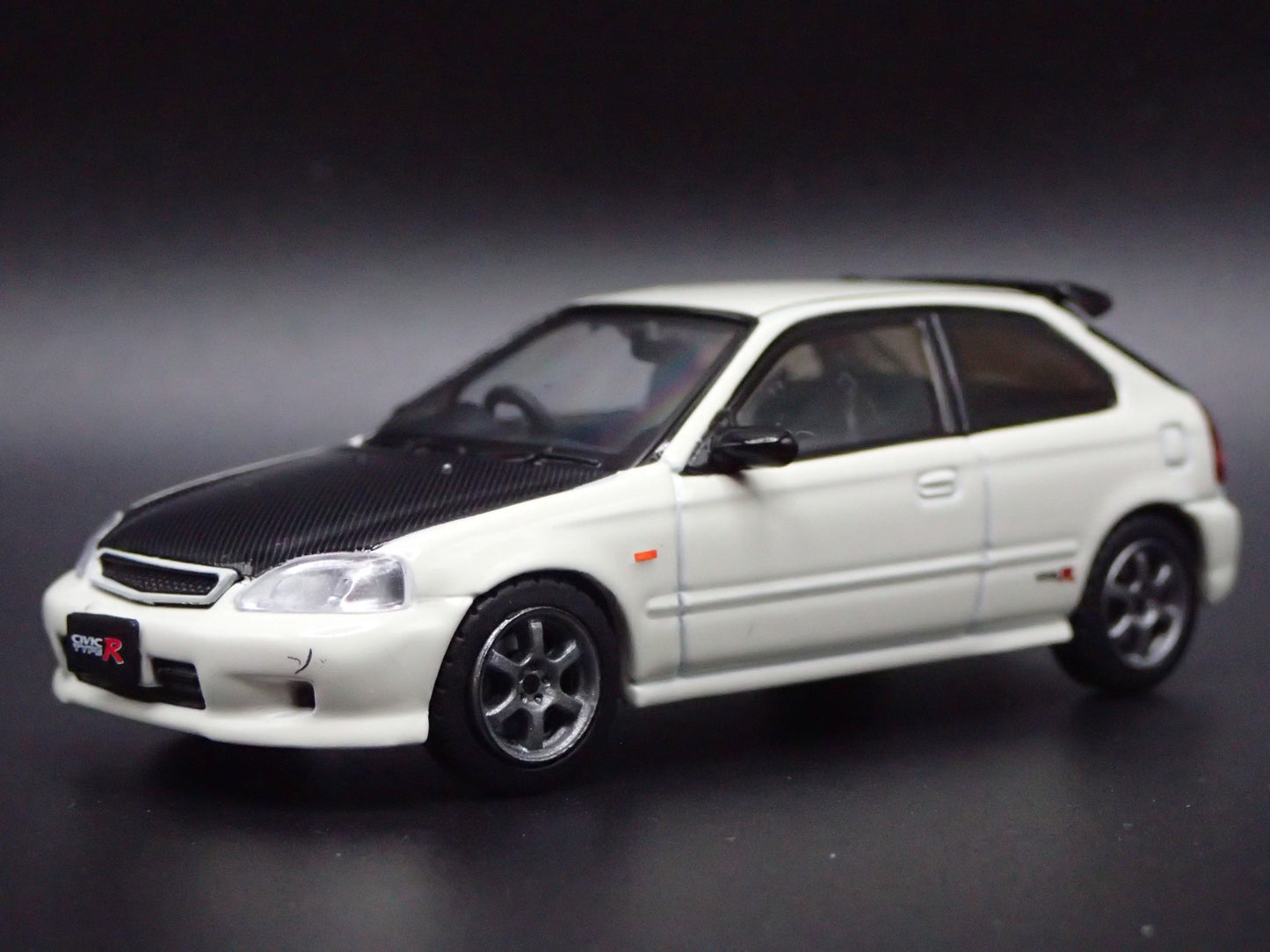 1996-2000 HONDA CIVIC TYPE R EK9 HATCHBACK 1/64 SCALE DIORAMA DIECAST MODEL CAR