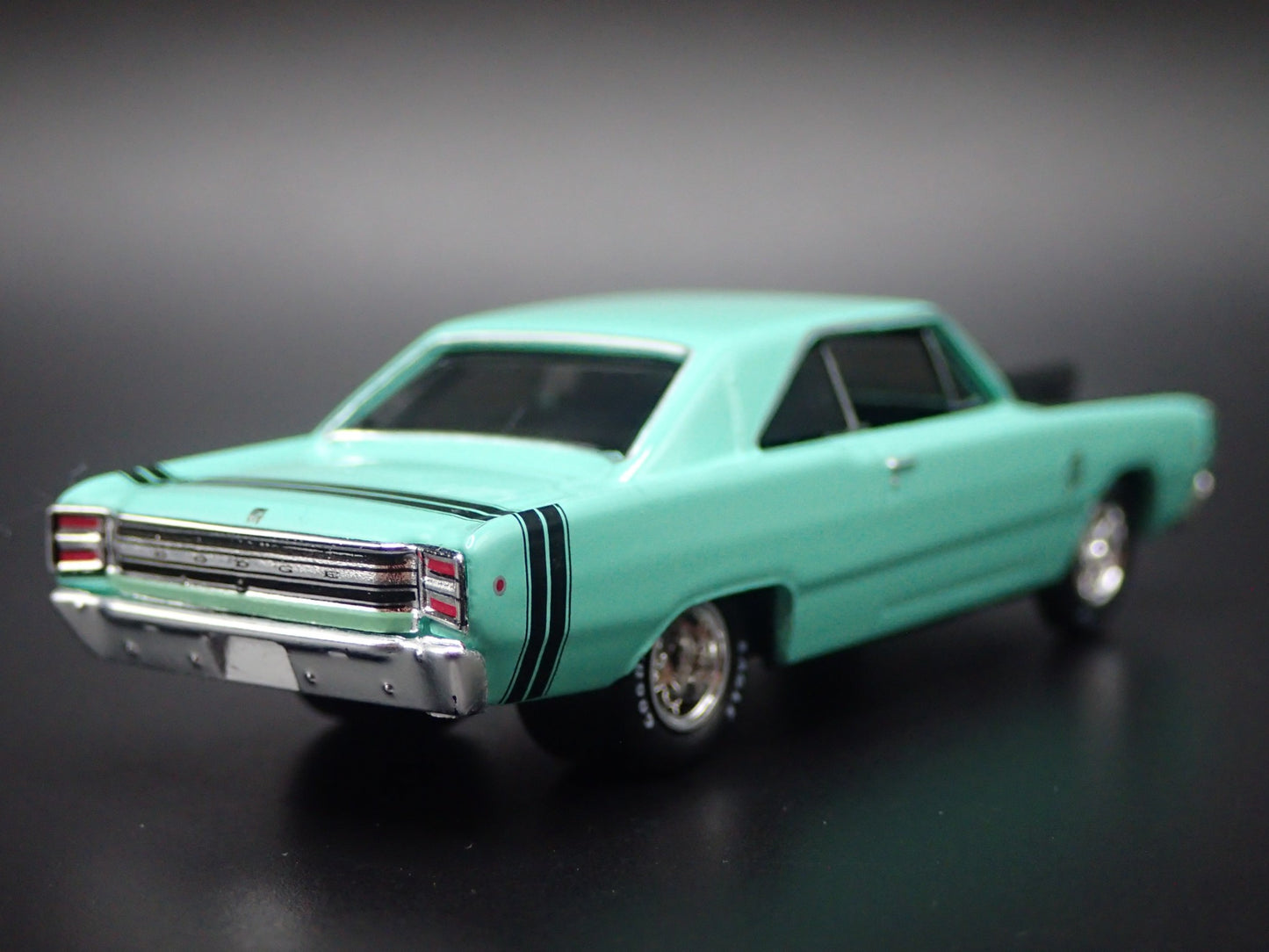 1968 68 DODGE DART GTS RARE 1:64 SCALE COLLECTIBLE DIORAMA DIECAST MODEL CAR