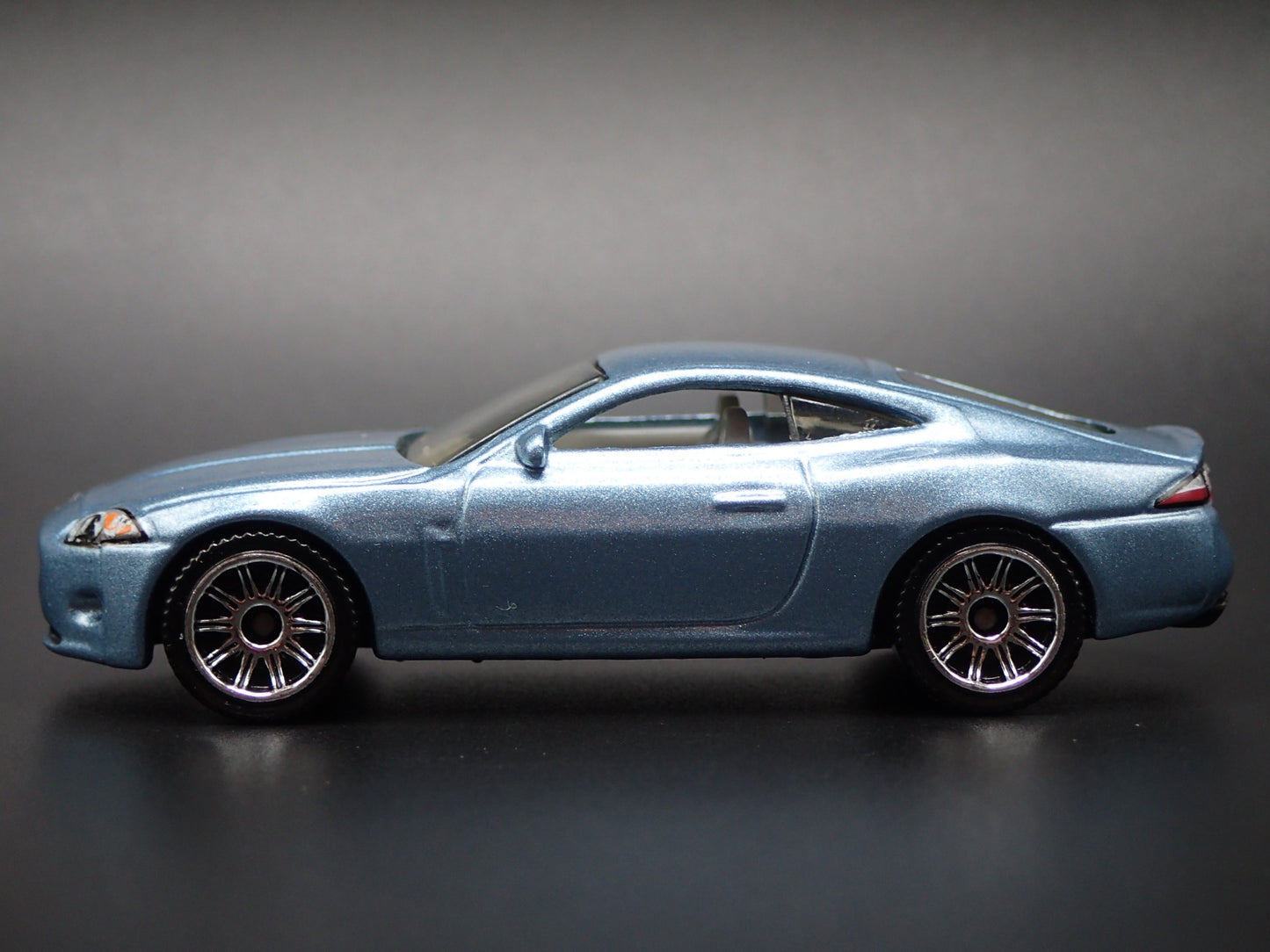 2006-2014 JAGUAR XK BLUE 1/64 SCALE COLLECTIBLE DIORAMA DIECAST MODEL CAR