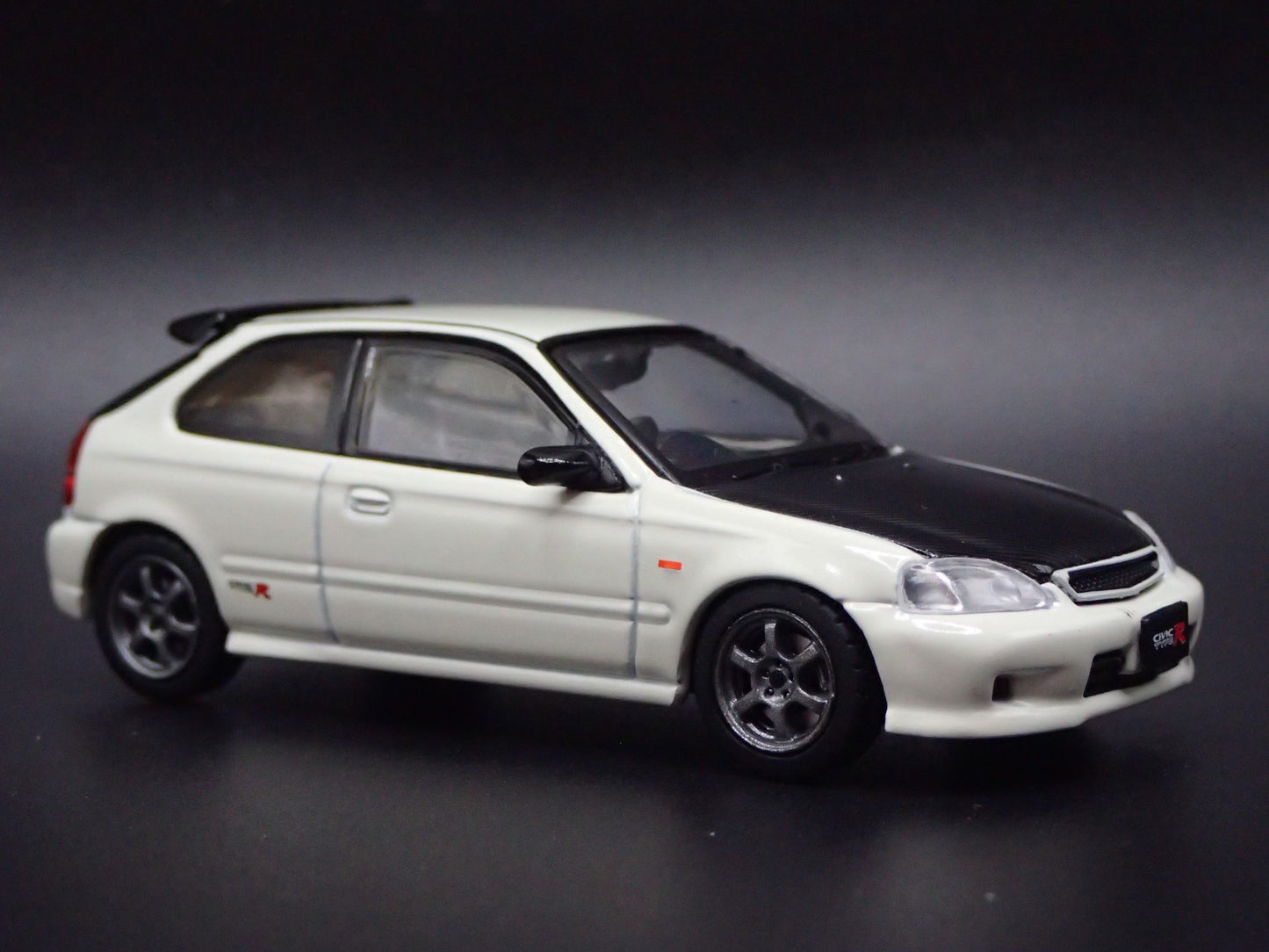 1996-2000 HONDA CIVIC TYPE R EK9 HATCHBACK 1/64 SCALE DIORAMA DIECAST MODEL CAR