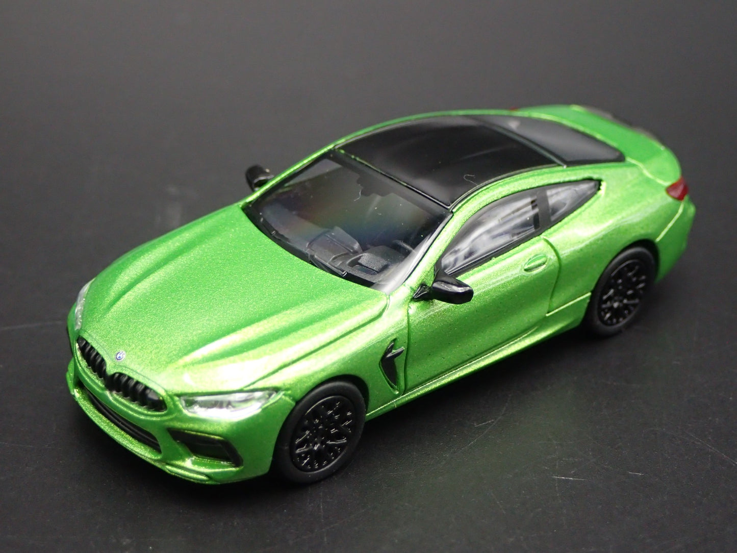 2019-2025 BMW M8 COUPE GREEN 1:64 SCALE COLLECTIBLE DIORAMA DIECAST MODEL CAR