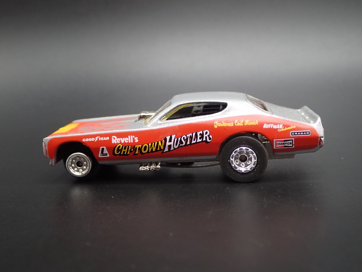 1968 DODGE CHARGER FUNNY CAR NHRA CHI TOWN HUSTLER 1:64 SCALE DIECAST MODEL CAR