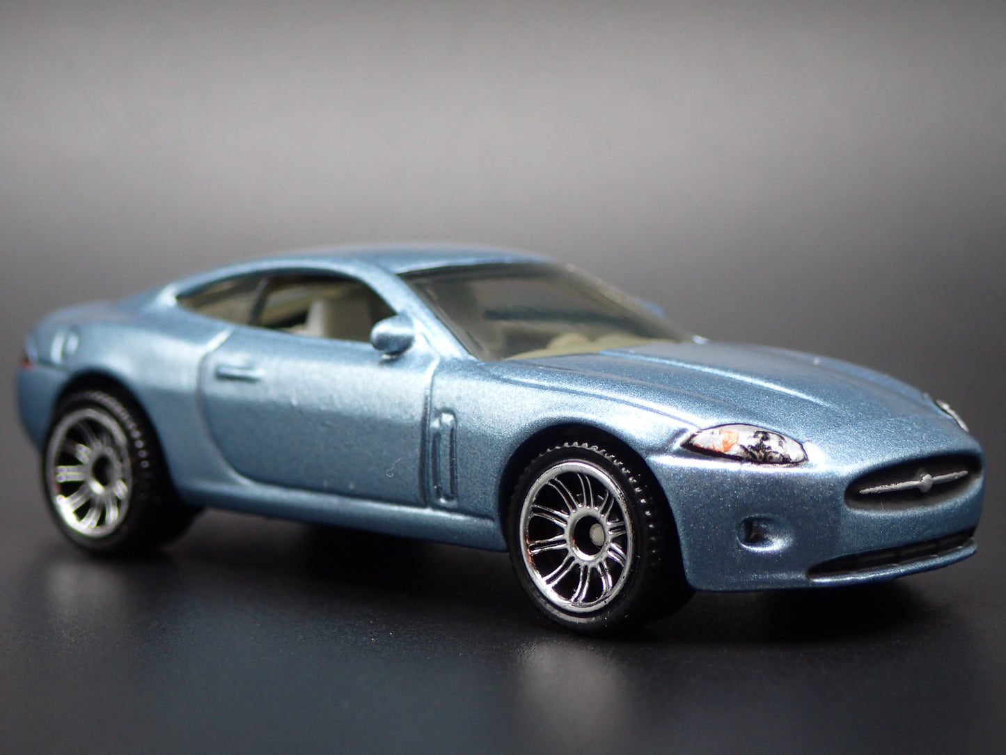 2006-2014 JAGUAR XK BLUE 1/64 SCALE COLLECTIBLE DIORAMA DIECAST MODEL CAR