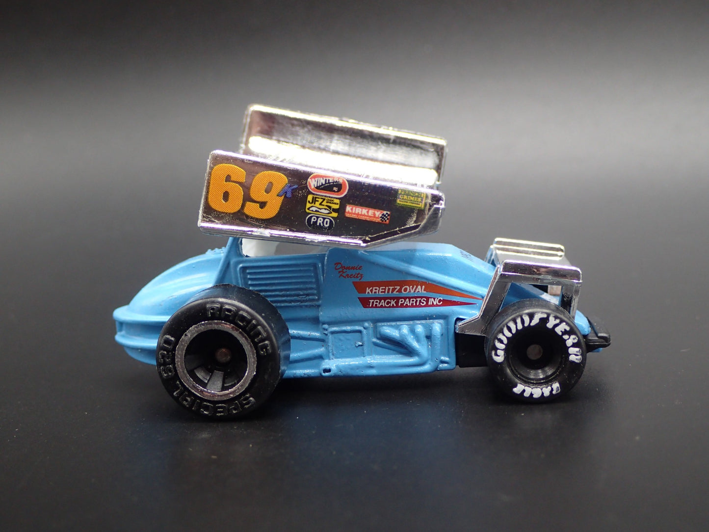 SPRINT CAR #69K DONNIE KREITZ JR PRO SHOCKS 1:64 SCALE DIORAMA DIECAST MODEL CAR