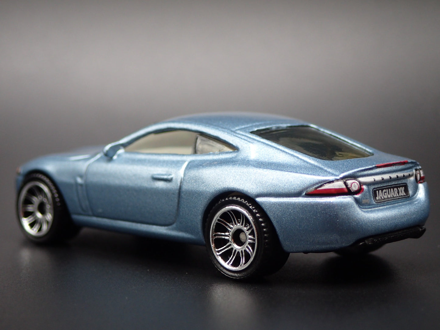 2006-2014 JAGUAR XK BLUE 1/64 SCALE COLLECTIBLE DIORAMA DIECAST MODEL CAR
