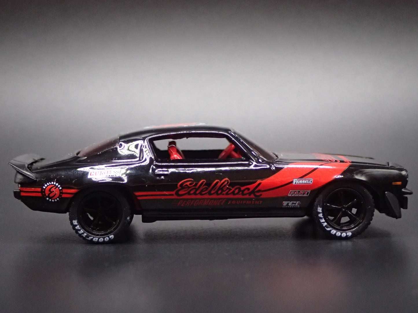 1970 70 CHEVY CHEVROLET CAMARO EDELBROCK 1/64 SCALE DIORAMA DIECAST MODEL CAR