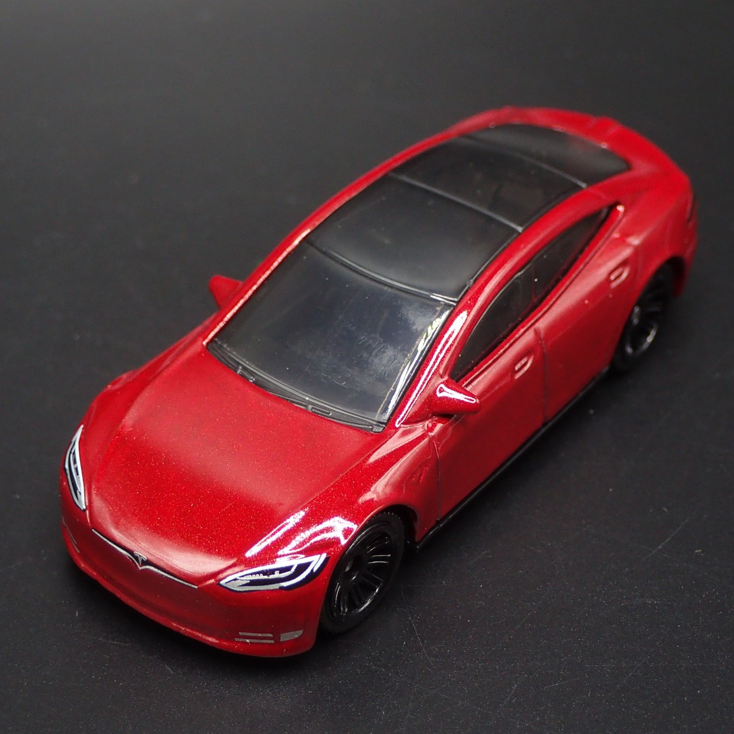 2016-2025 TESLA MODEL S RED 1/64 SCALE COLLECTIBLE DIORAMA DIECAST MODEL CAR