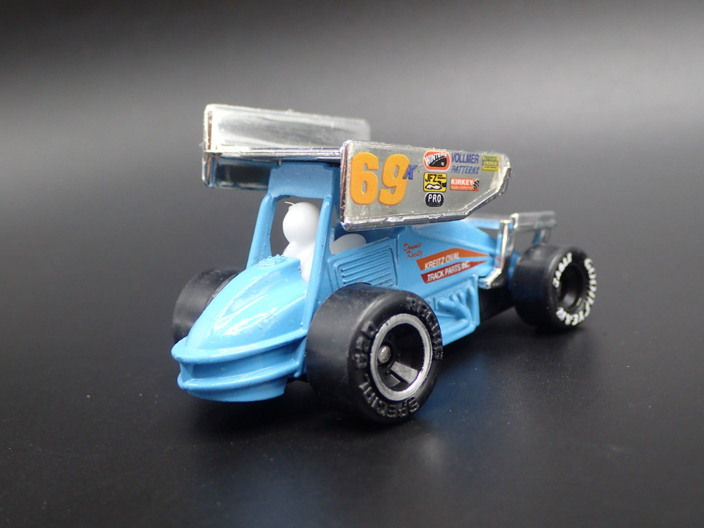 SPRINT CAR #69K DONNIE KREITZ JR PRO SHOCKS 1:64 SCALE DIORAMA DIECAST MODEL CAR