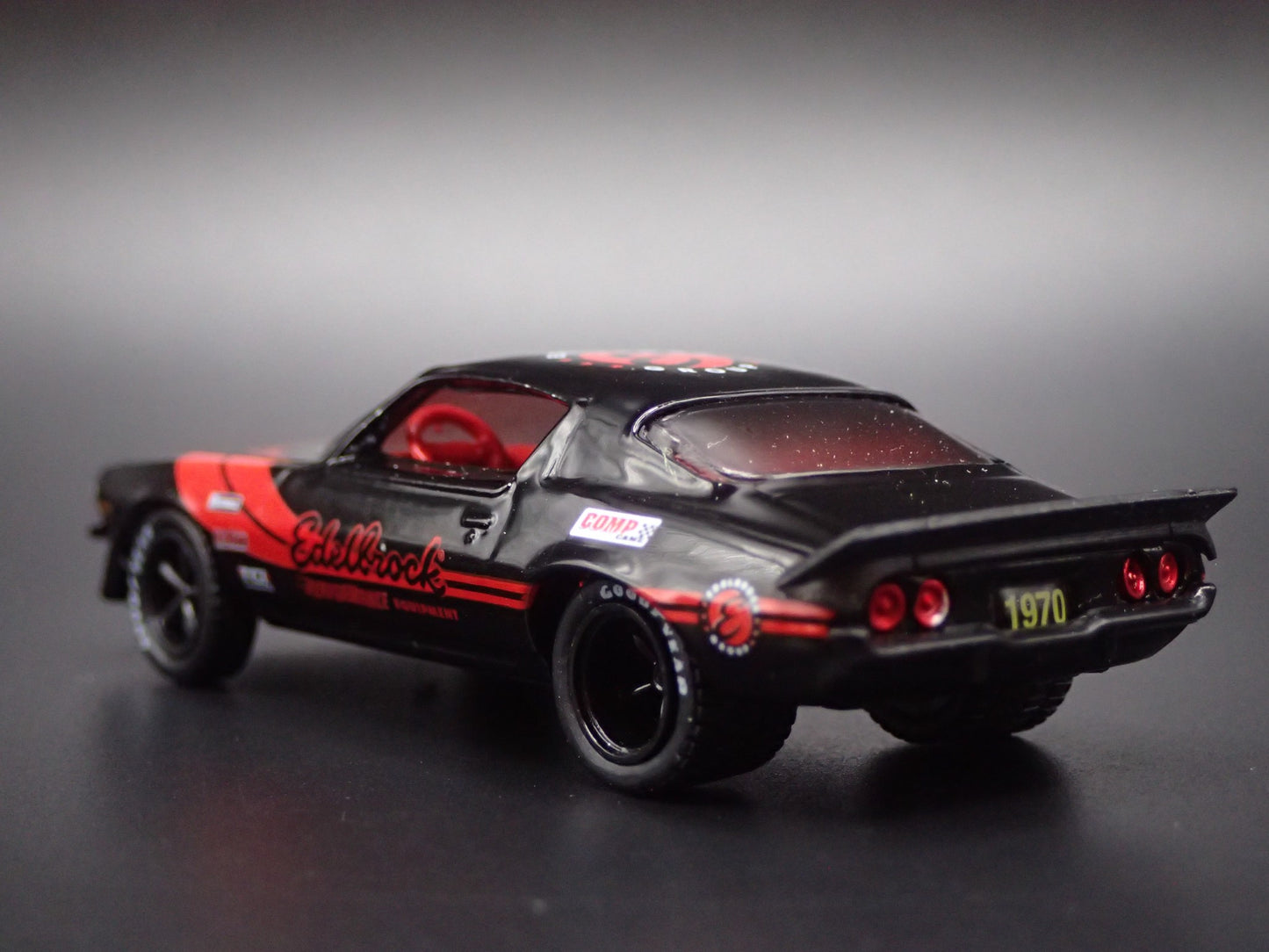 1970 70 CHEVY CHEVROLET CAMARO EDELBROCK 1/64 SCALE DIORAMA DIECAST MODEL CAR