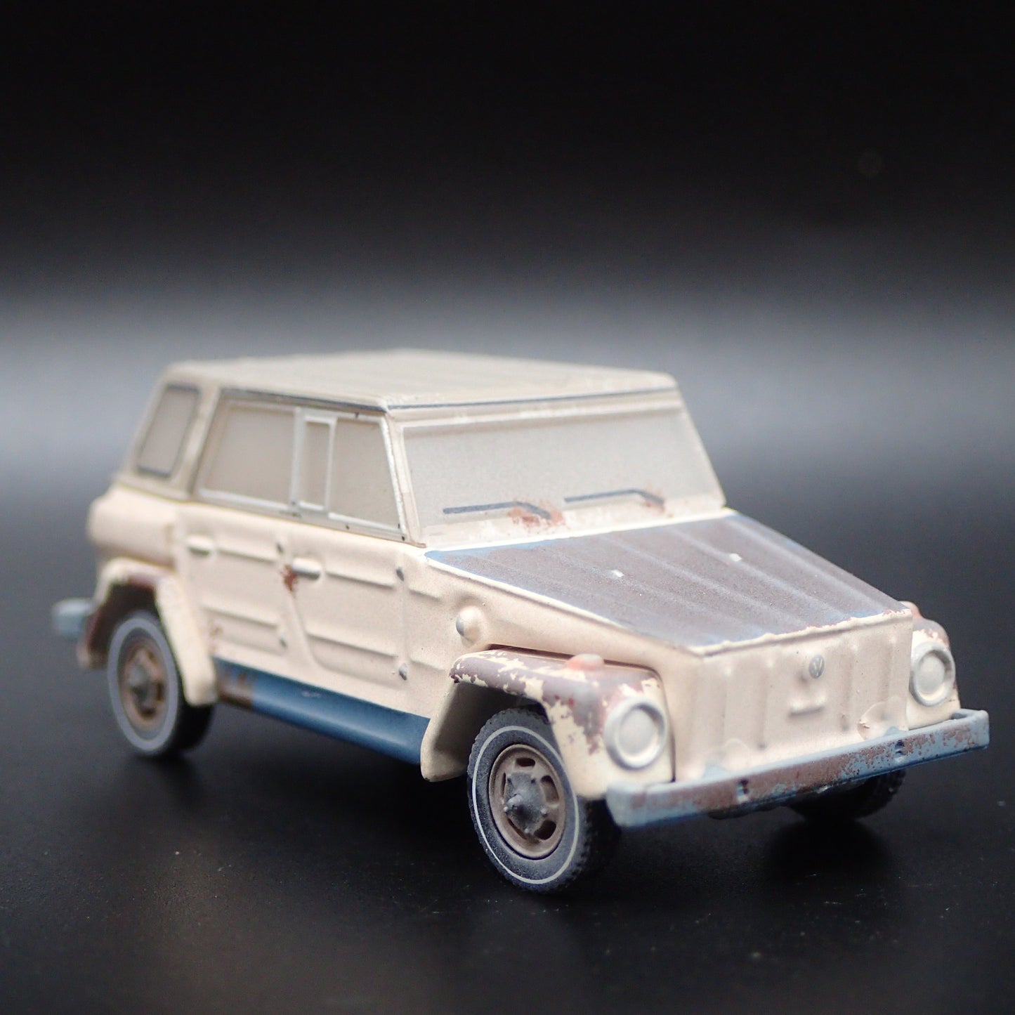 VOLKSWAGEN THING TYPE 181 BARN FIND 1:64 SCALE COLLECTIBLE DIECAST MODEL CAR