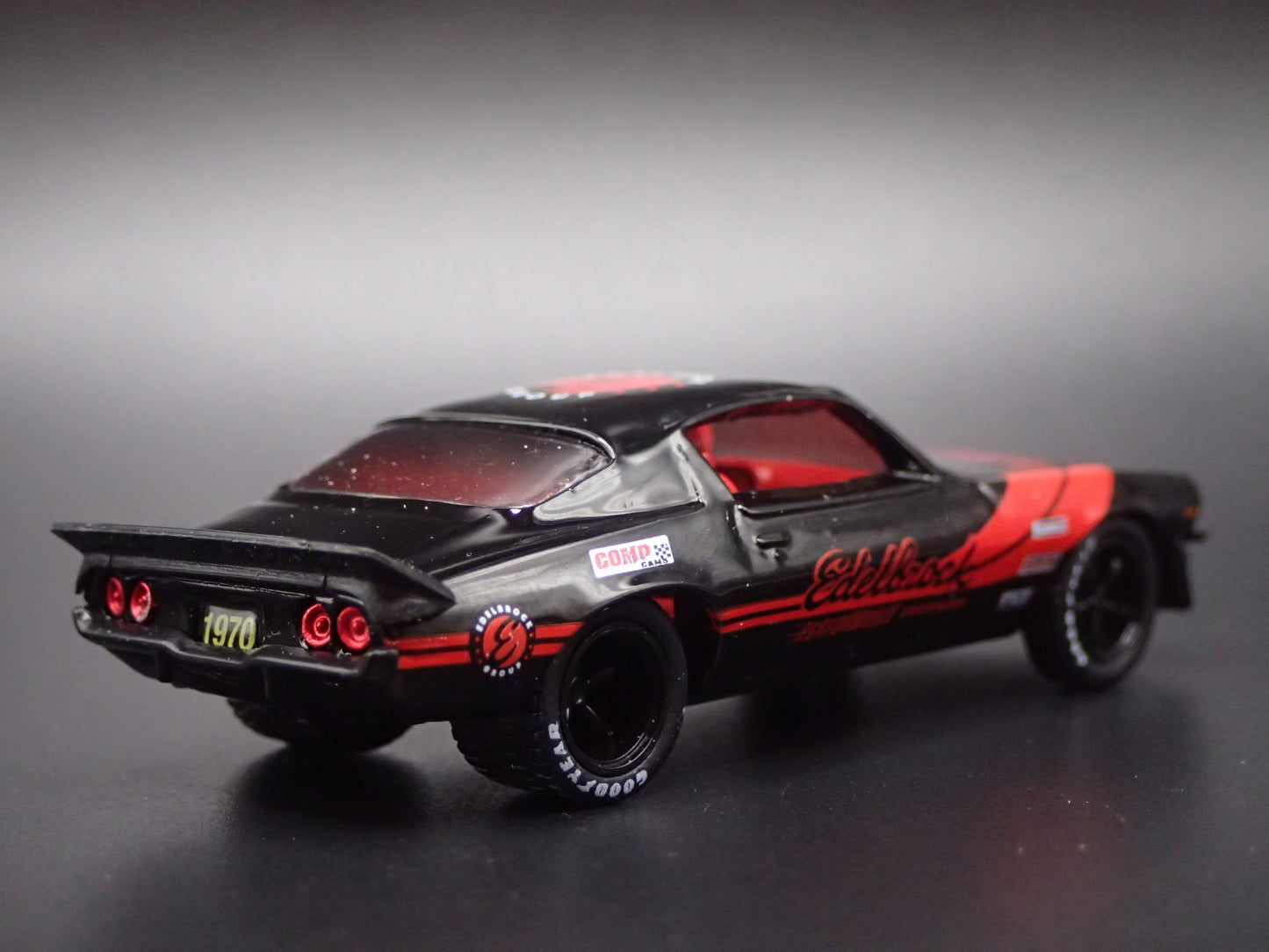 1970 70 CHEVY CHEVROLET CAMARO EDELBROCK 1/64 SCALE DIORAMA DIECAST MODEL CAR