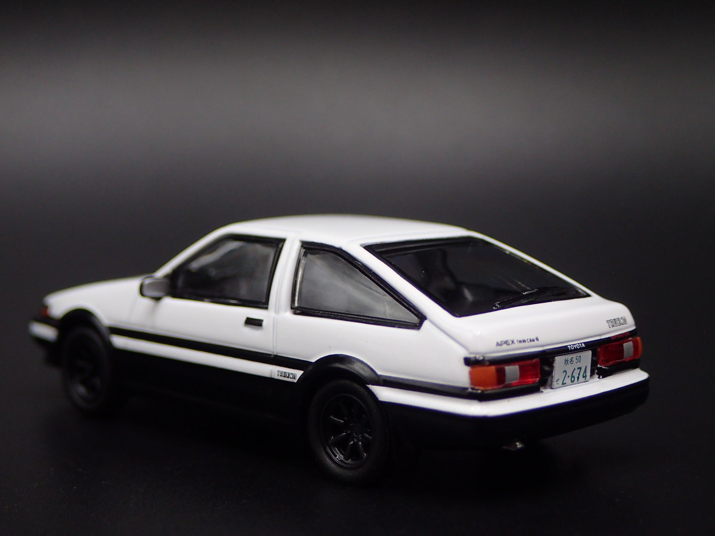 1983-1987 TOYOTA AE86 SPRINTER TRUENO INITIAL D 1/64 SCALE DIECAST MODEL CAR