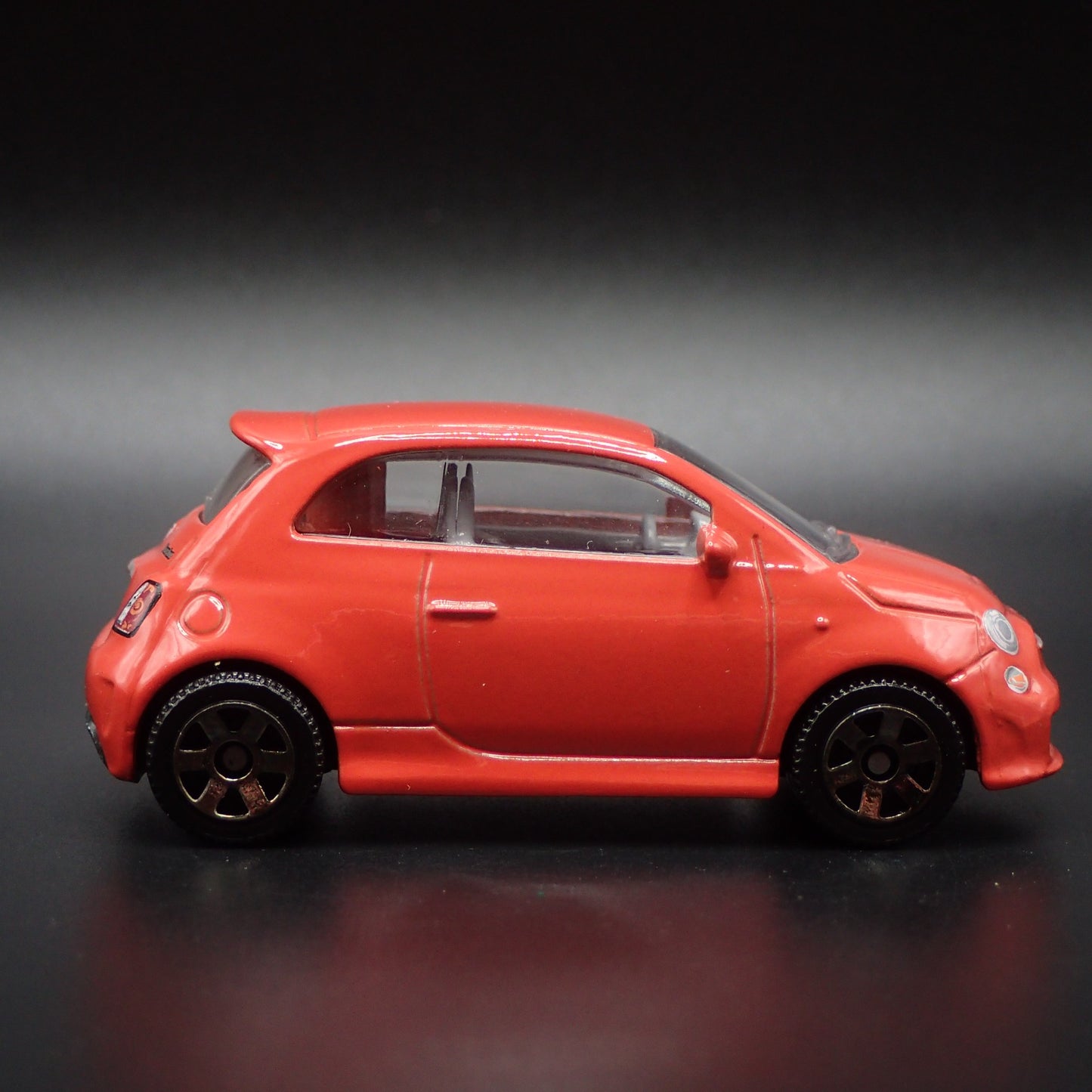 2007-2025 FIAT 500 TURBO ORANGE 1/64 SCALE COLLECTIBLE DIORAMA DIECAST MODEL CAR