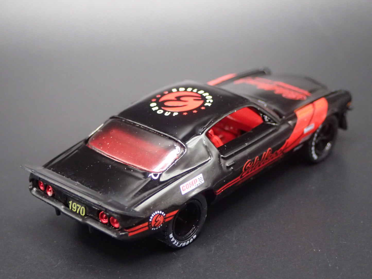1970 70 CHEVY CHEVROLET CAMARO EDELBROCK 1/64 SCALE DIORAMA DIECAST MODEL CAR