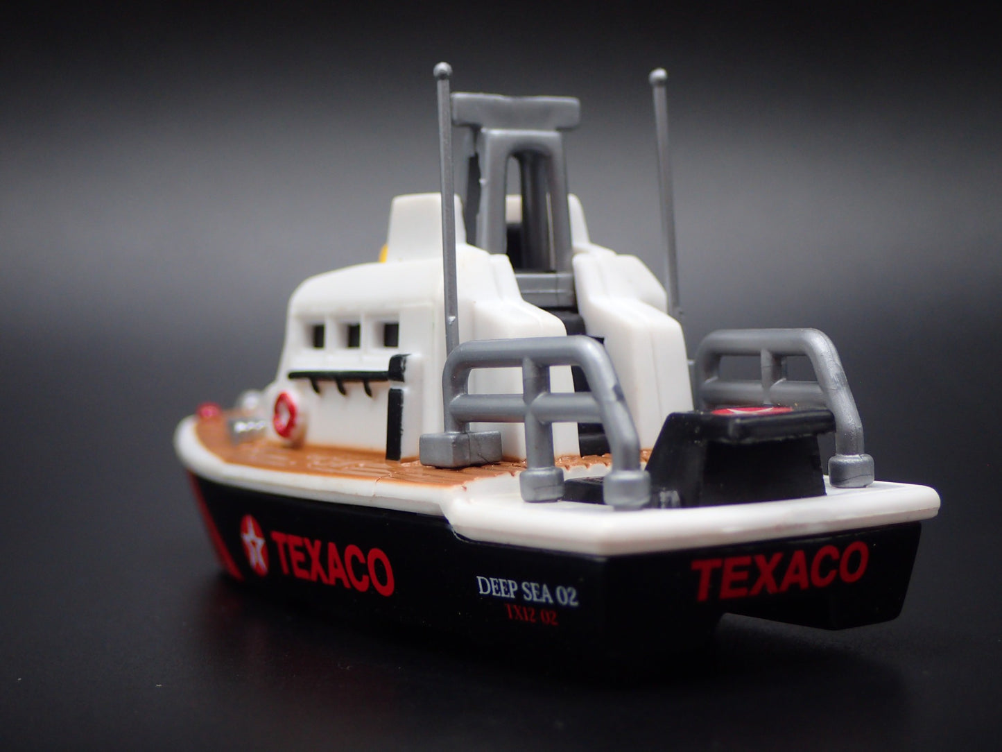 SEA RESCUE BOAT TEXACO 1/64 MB SCALE COLLECTIBLE DIORAMA PROP MODEL
