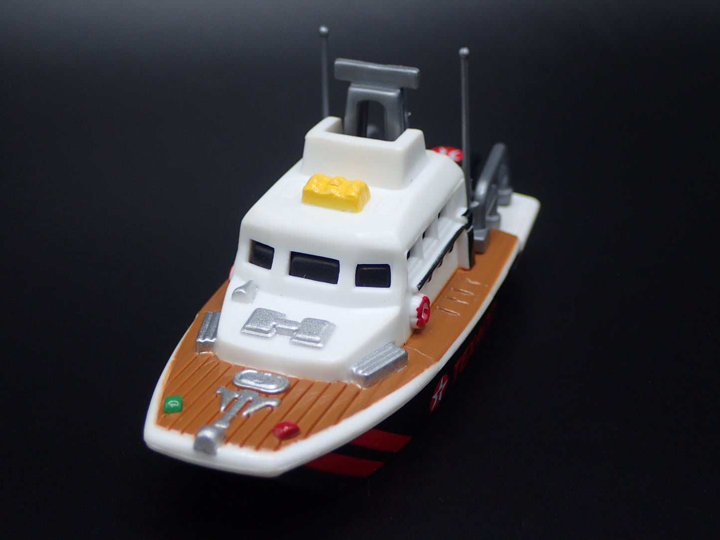 SEA RESCUE BOAT TEXACO 1/64 MB SCALE COLLECTIBLE DIORAMA PROP MODEL