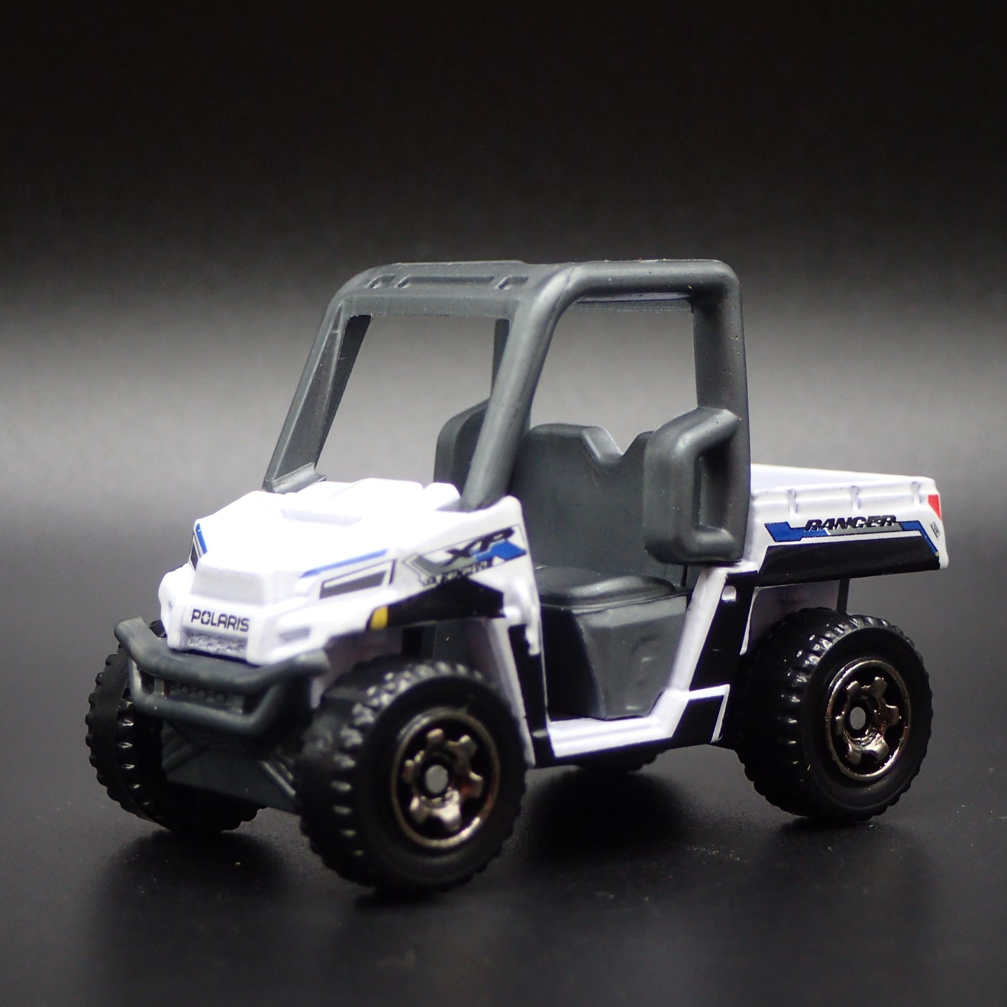 POLARIS RANGER OFF ROAD WHITE 1/64 SCALE COLLECTIBLE DIORAMA DIECAST MODEL CAR