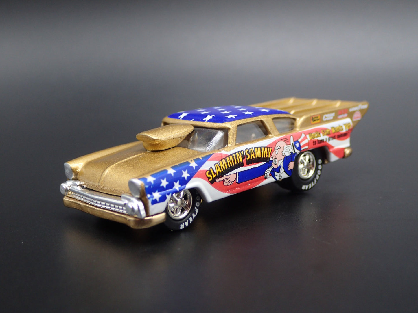 1955 FORD CROWN VICTORIA NHRA SLAMMIN SAMMY 1:64 SCALE DIORAMA DIECAST MODEL CAR