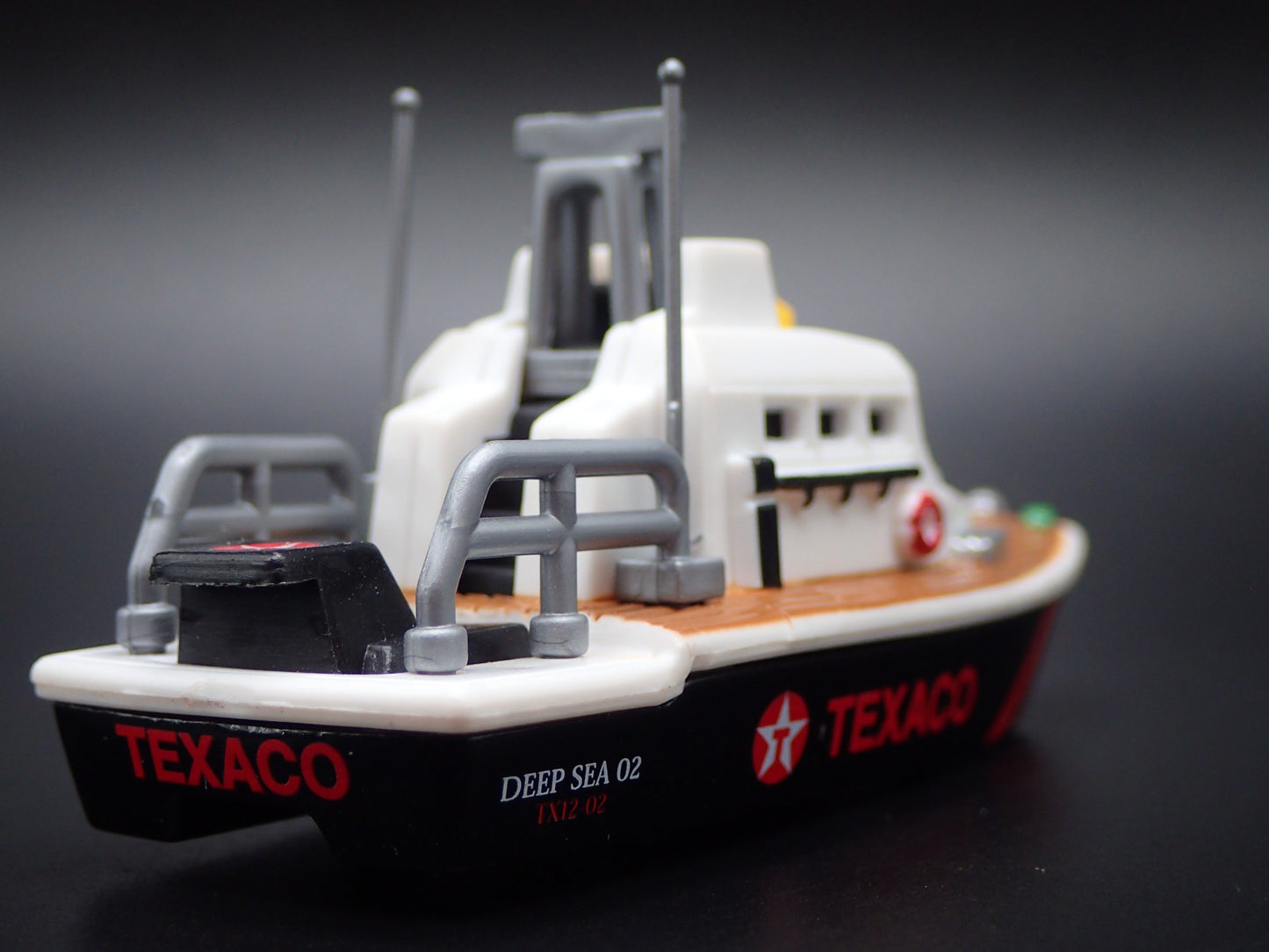 SEA RESCUE BOAT TEXACO 1/64 MB SCALE COLLECTIBLE DIORAMA PROP MODEL